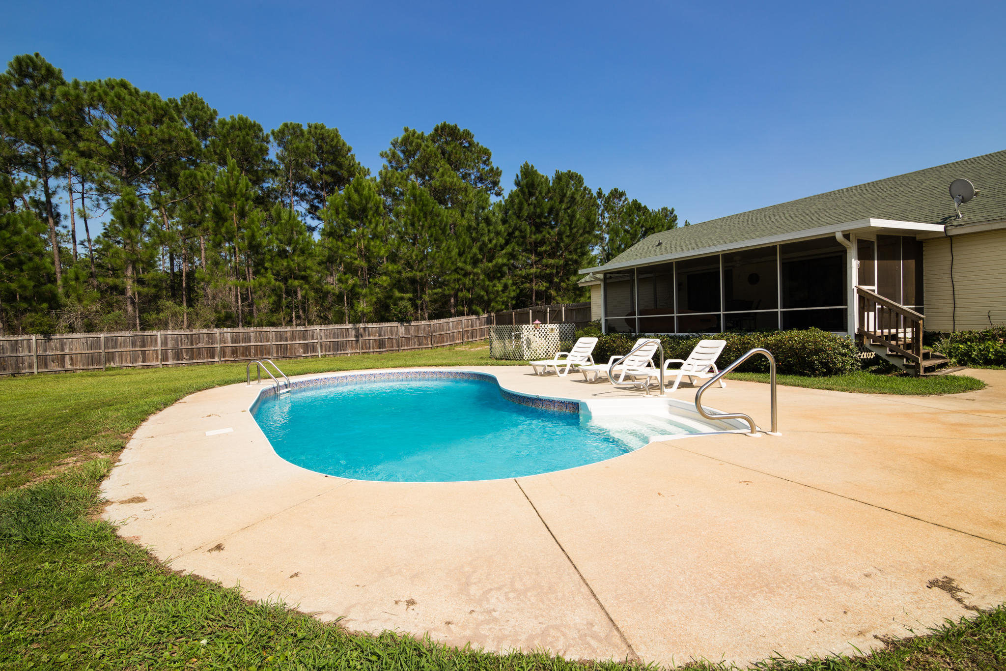 HOLLEY BY THE SEA - Residential