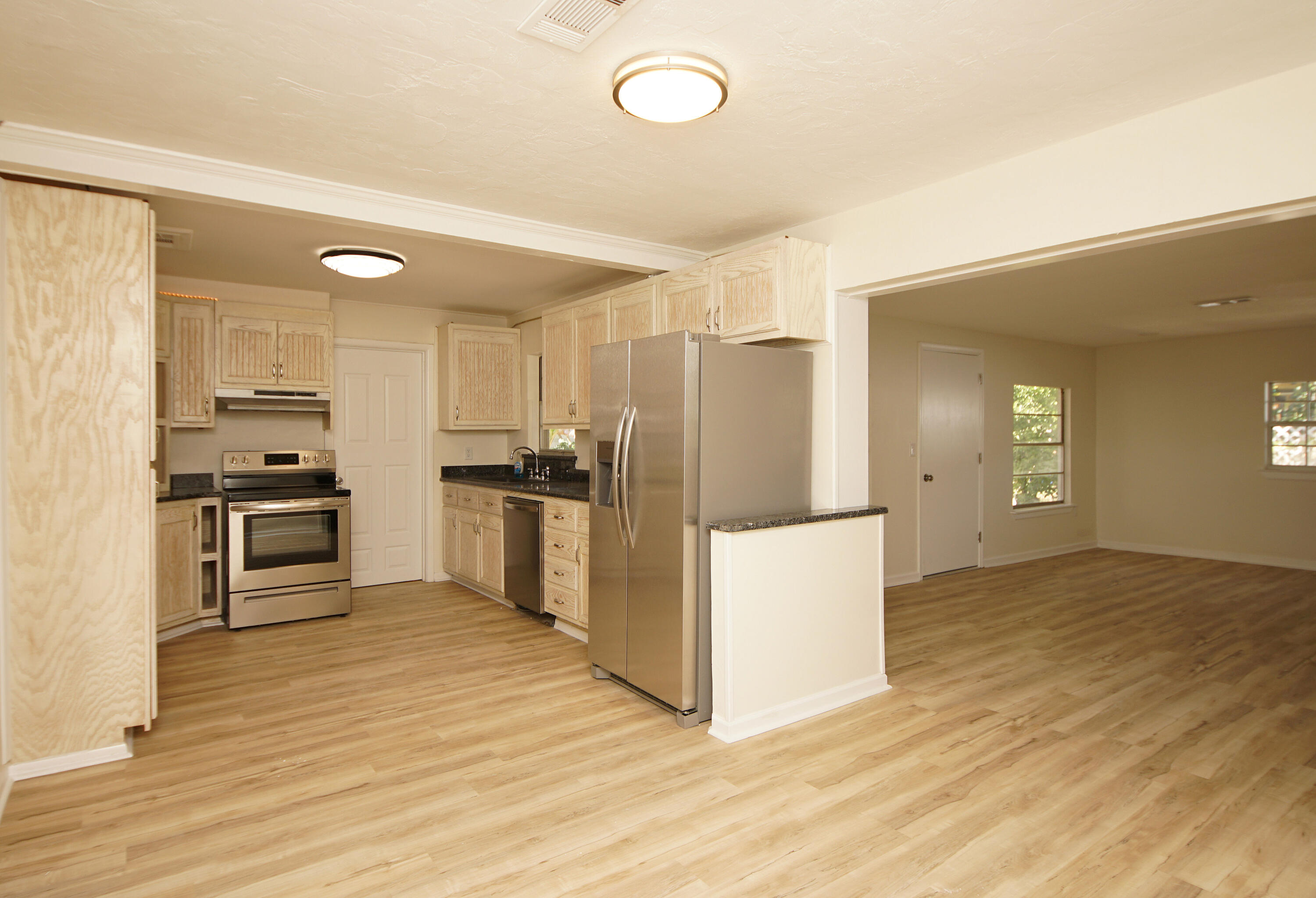 OAK TREE PARK - Residential
