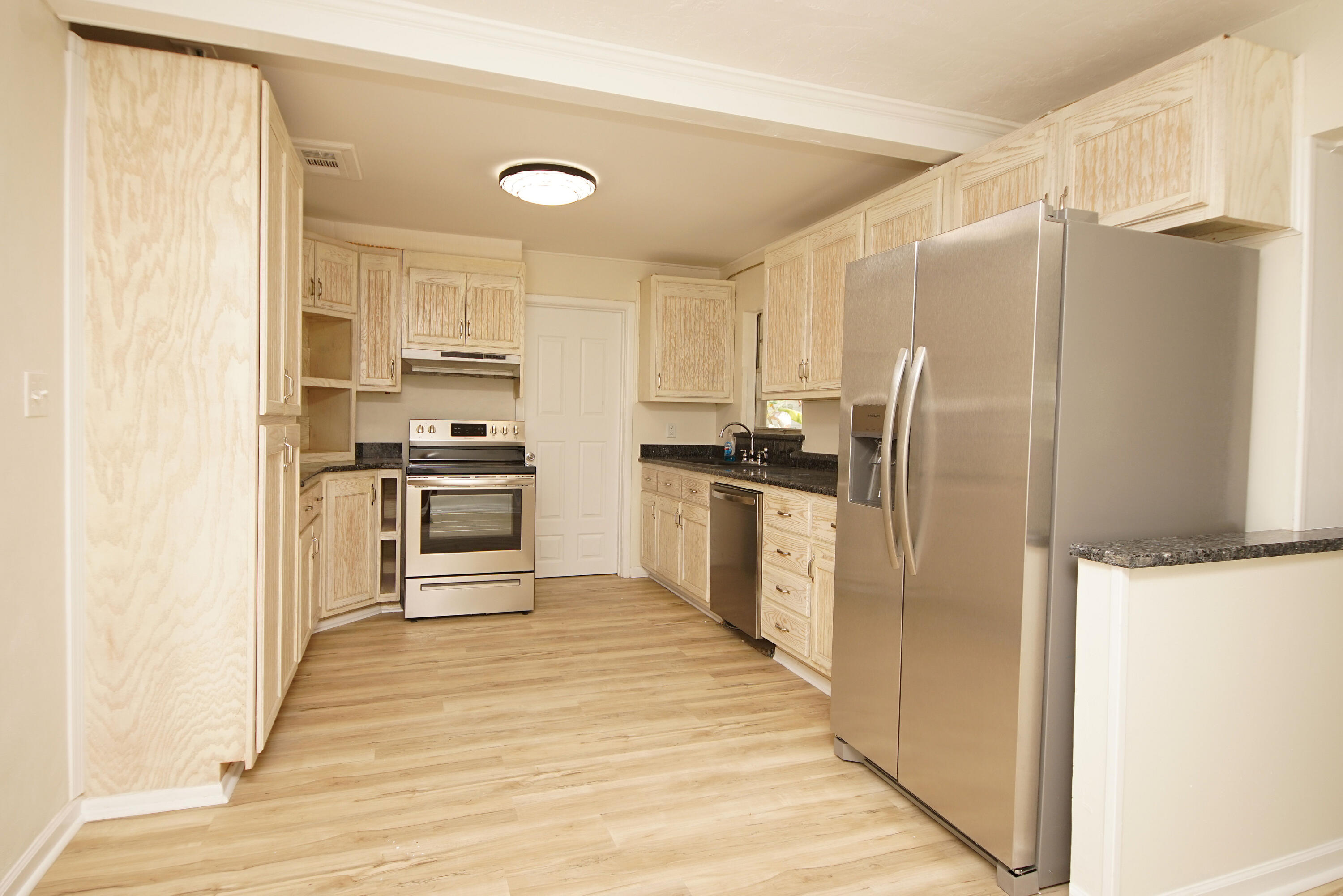 OAK TREE PARK - Residential