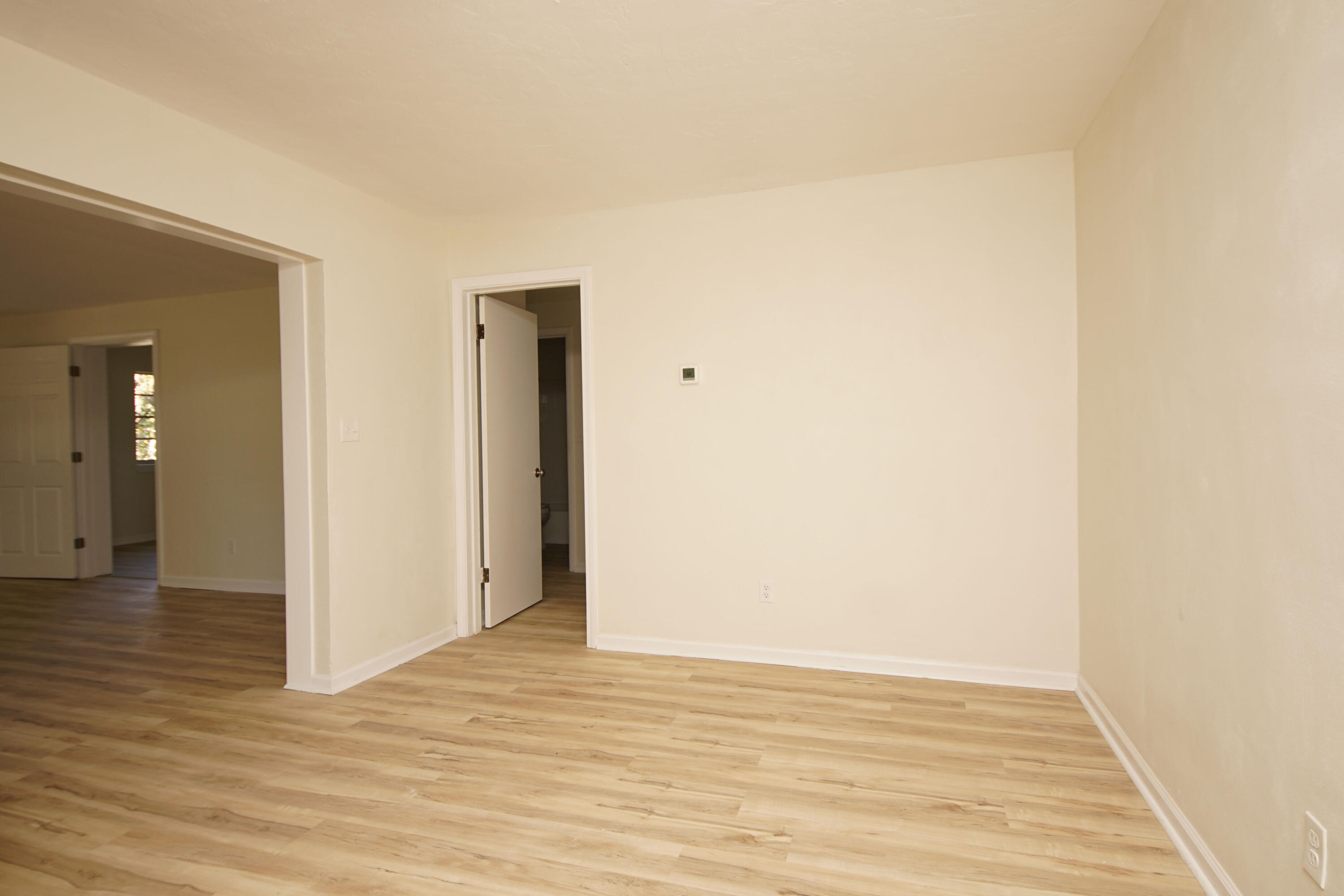 OAK TREE PARK - Residential