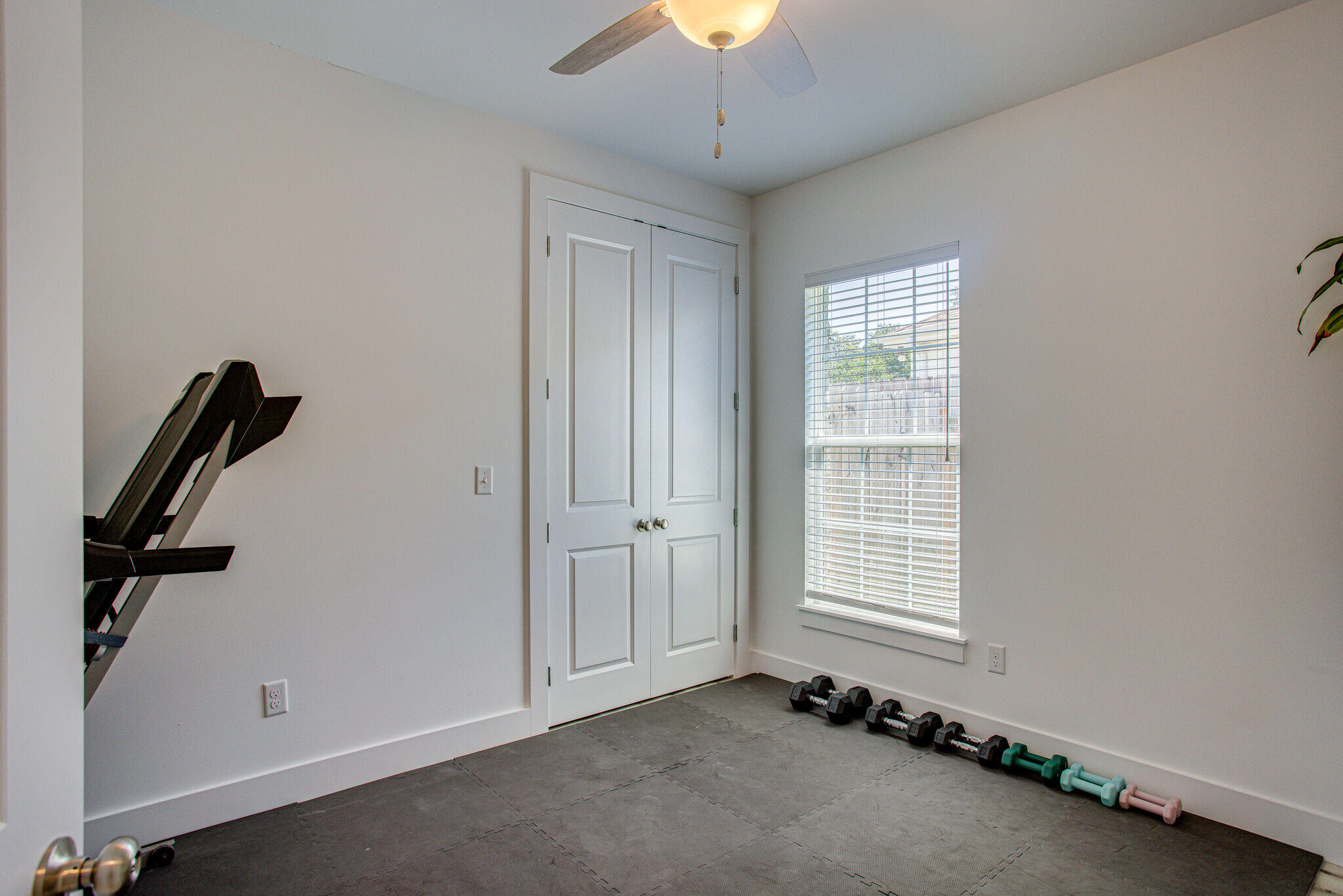 EMERALD HEIGHTS S/D - Residential Lease
