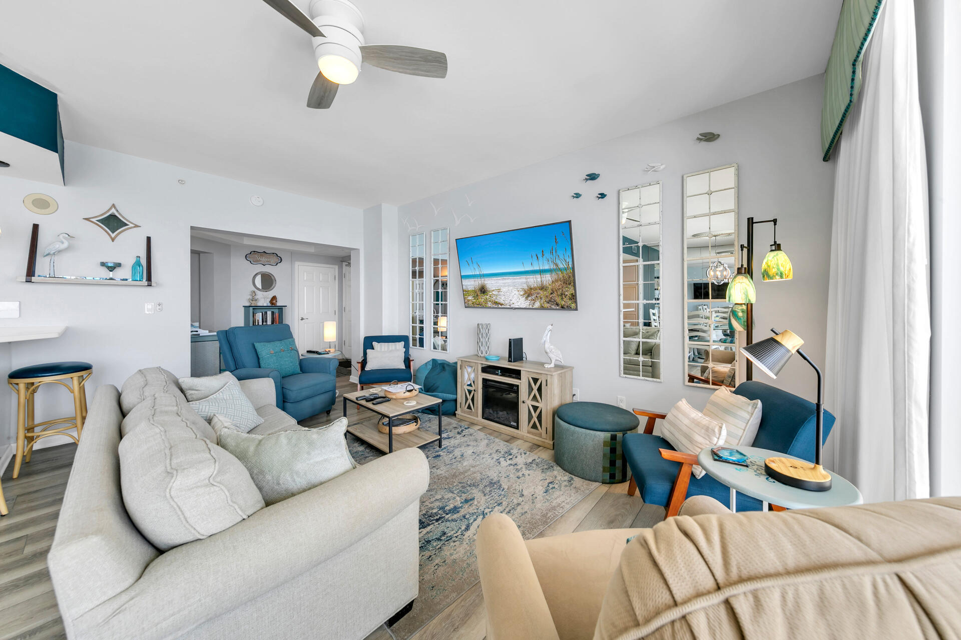 SILVER BEACH TOWERS - Residential