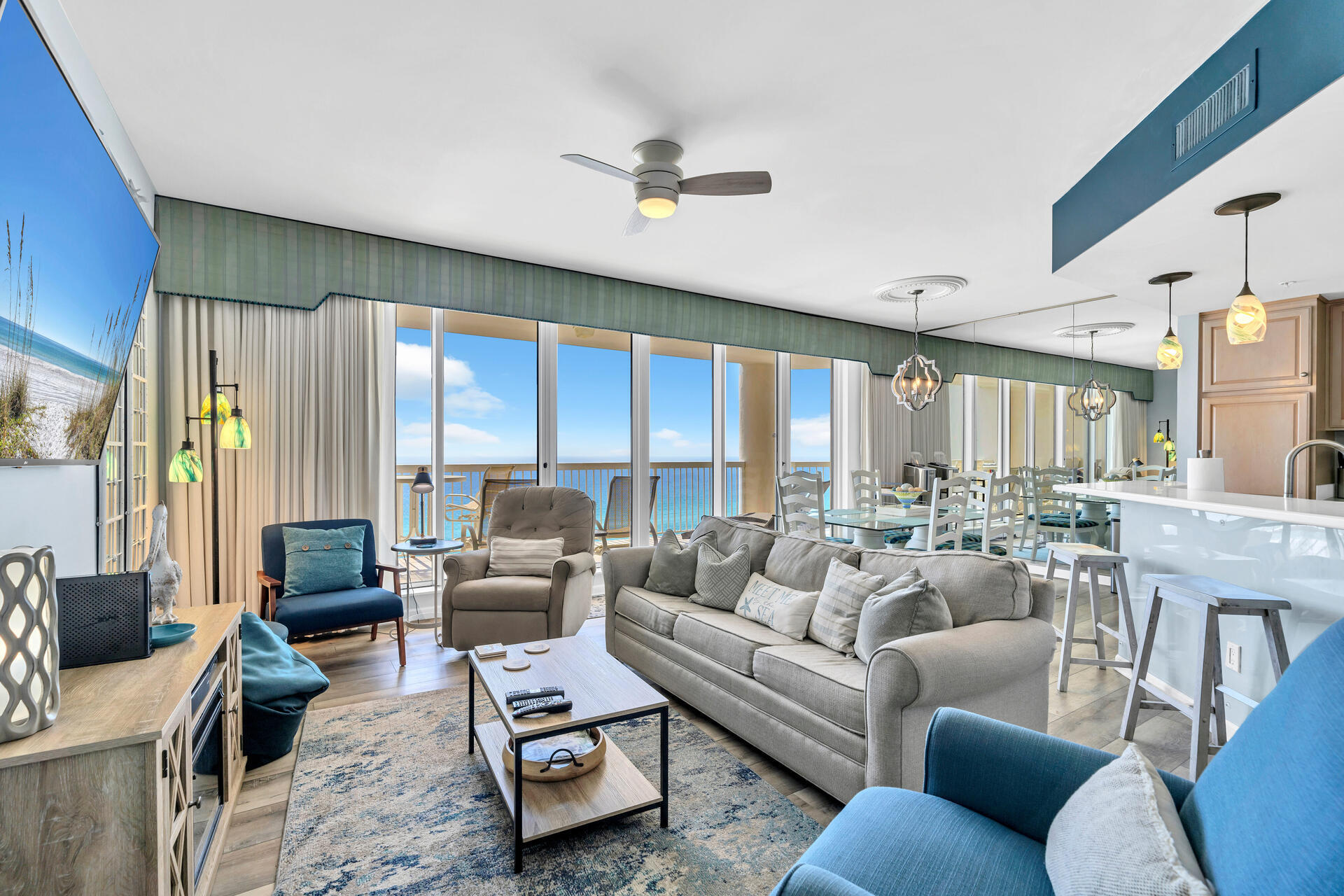 SILVER BEACH TOWERS - Residential