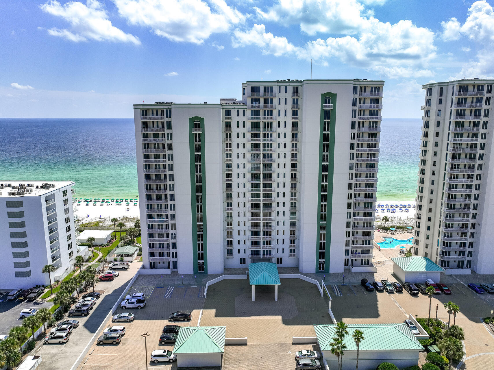 SILVER BEACH TOWERS - Residential