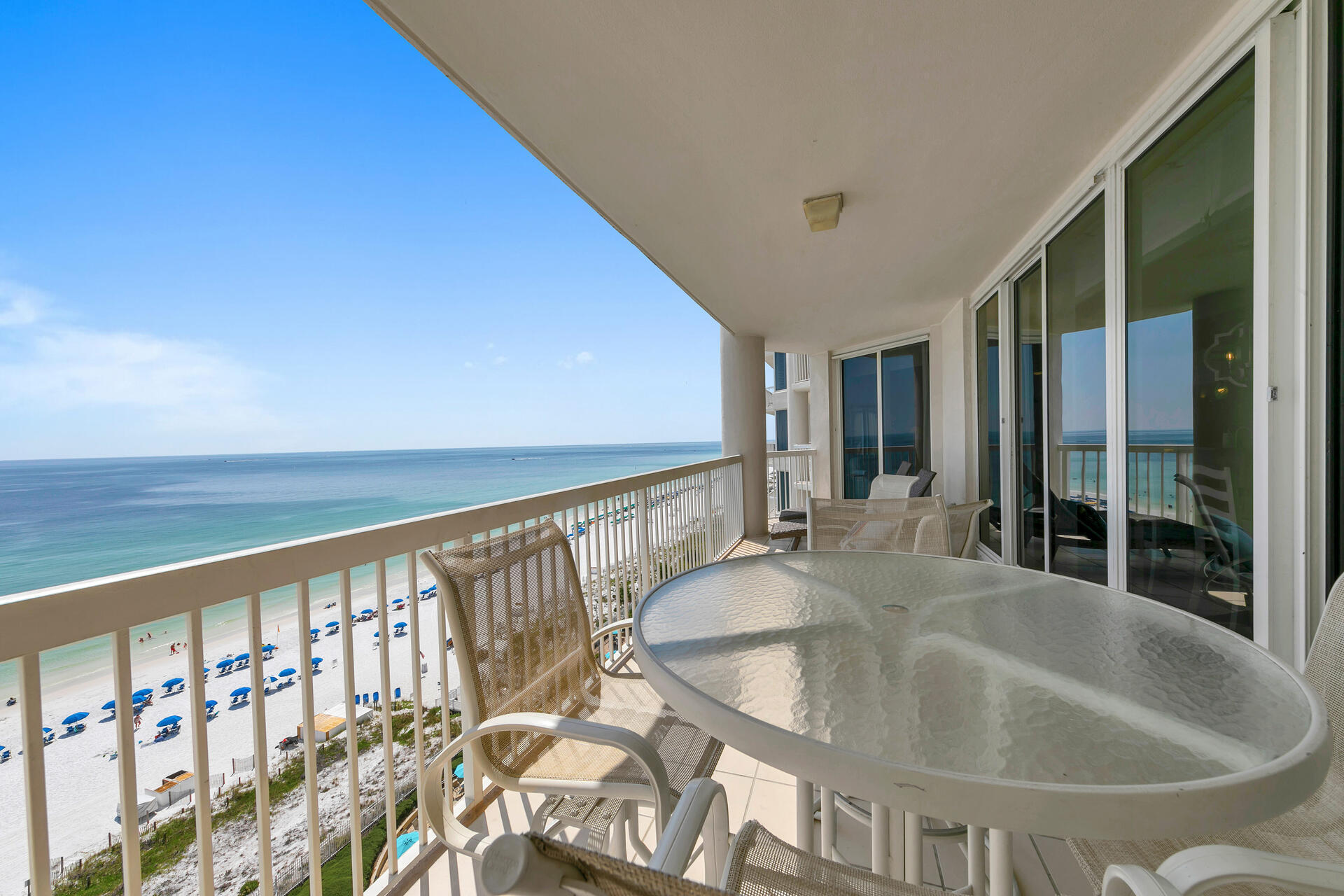 SILVER BEACH TOWERS - Residential