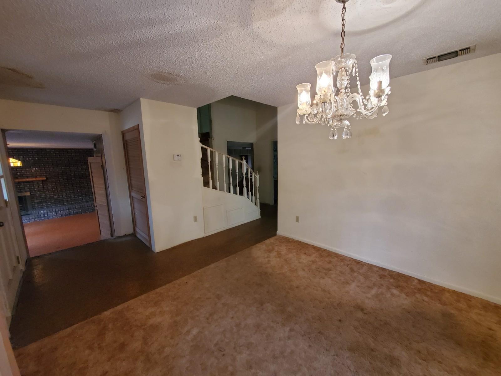 CRESTVIEW - Residential