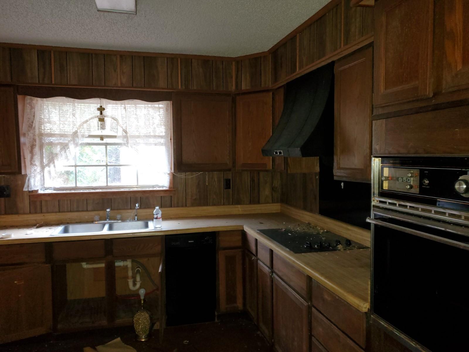 CRESTVIEW - Residential