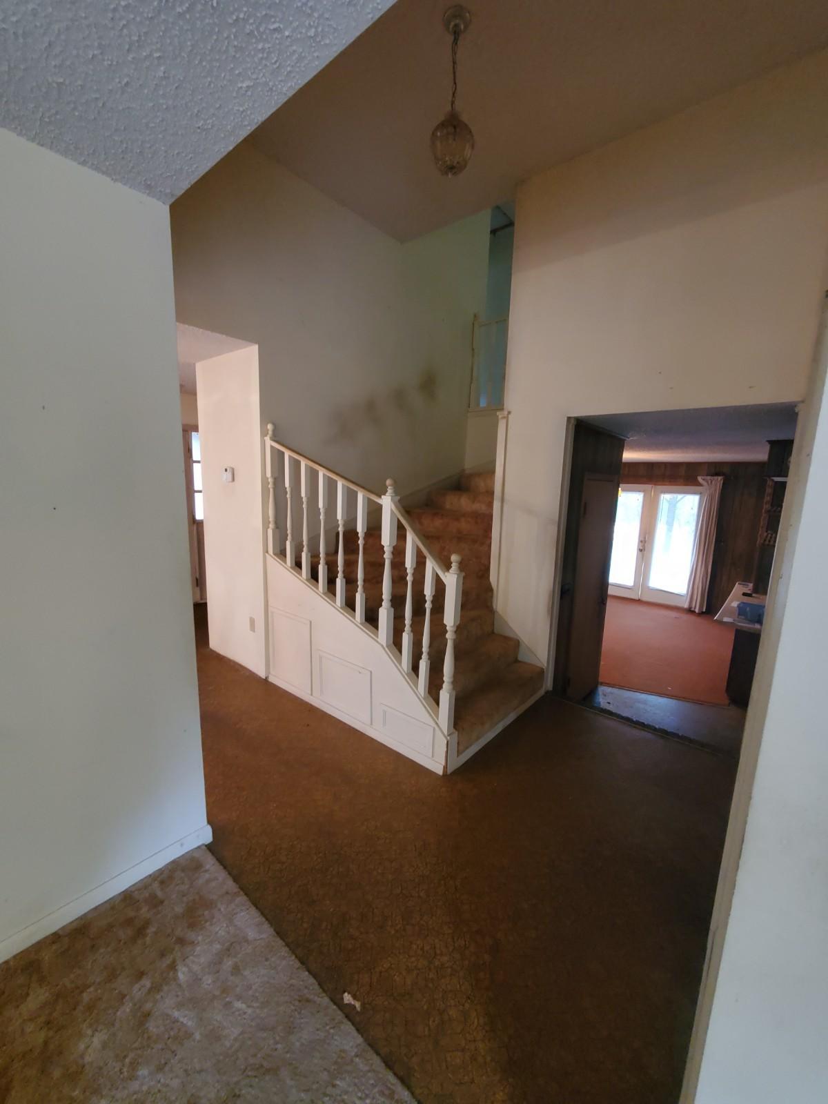 CRESTVIEW - Residential