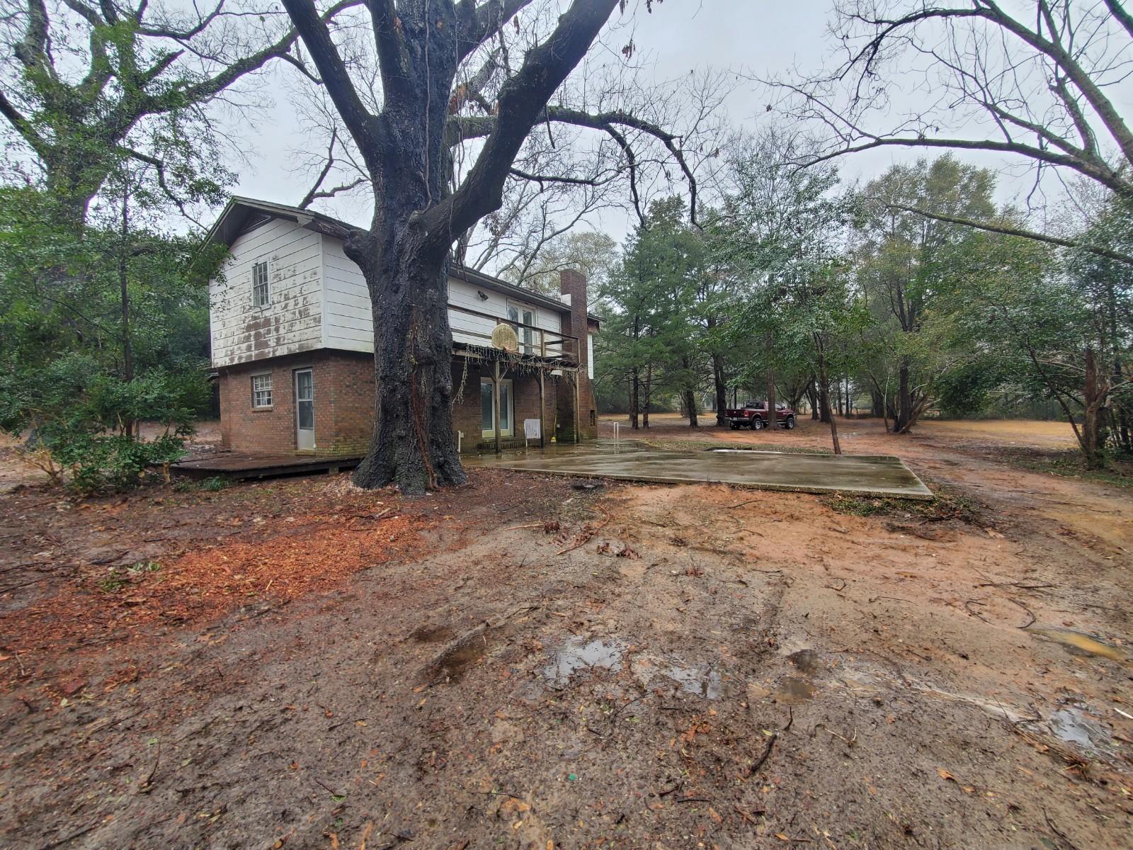 CRESTVIEW - Residential