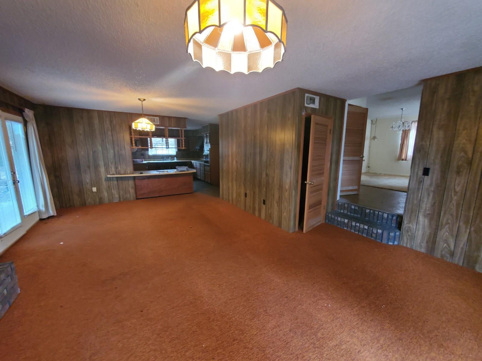 CRESTVIEW - Residential