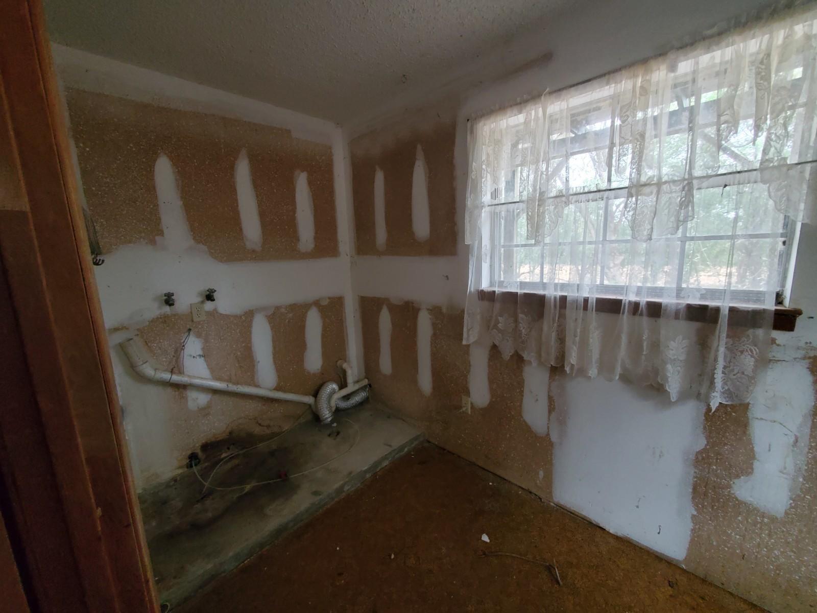 CRESTVIEW - Residential