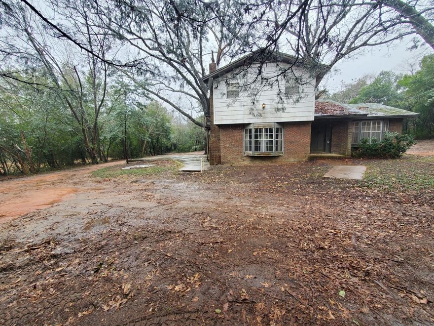 Exceptional flip or homeowners dream to own 3 acres with 2700 feet of living space between the home and cottage..  Arv 315,900 fixed!!!