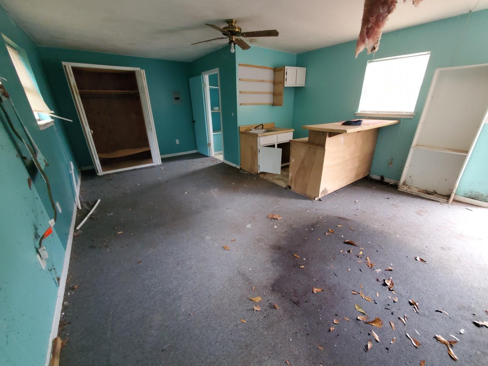 CRESTVIEW - Residential