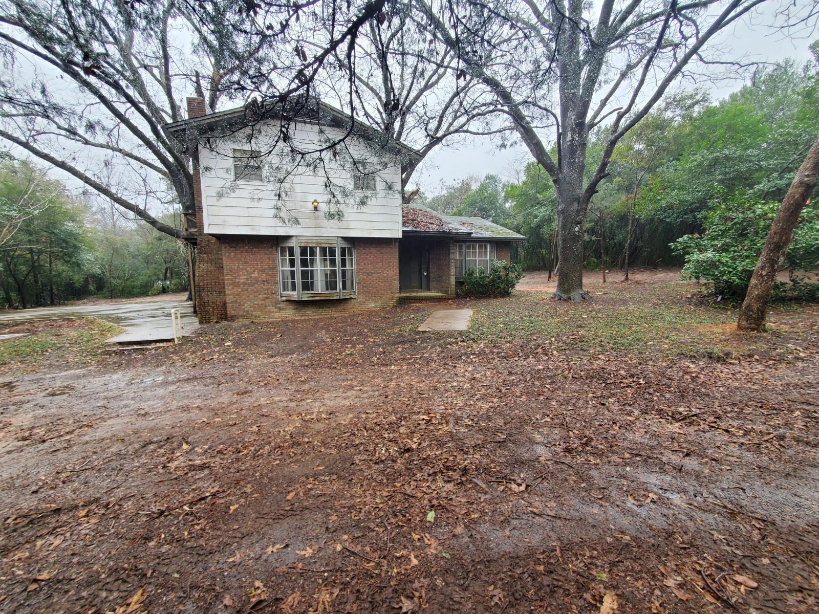 CRESTVIEW - Residential