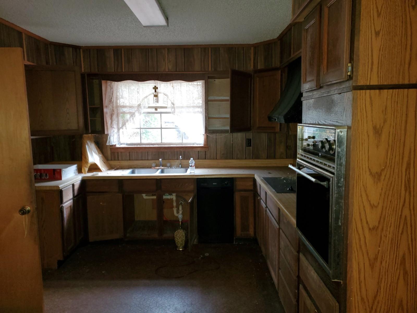 CRESTVIEW - Residential