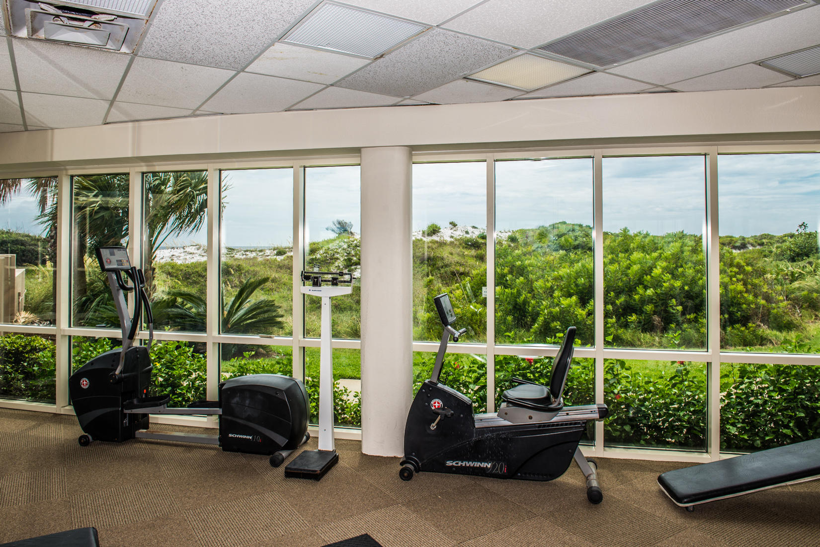 TOPS'L BEACH MANOR - Residential