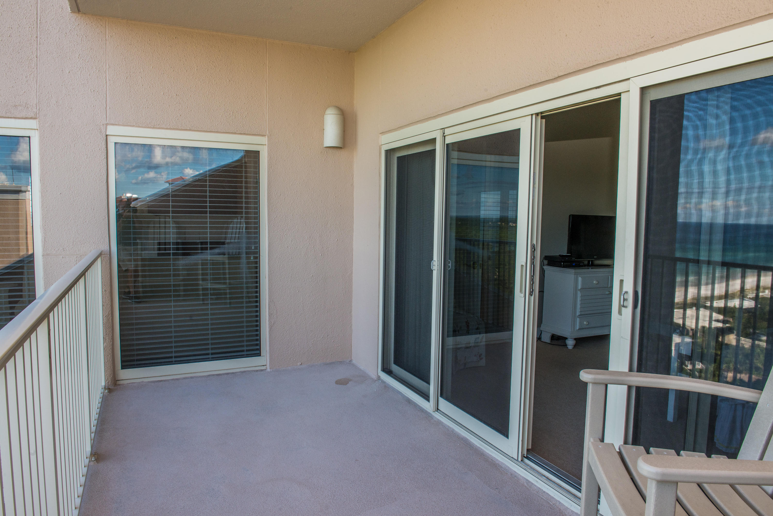 TOPS'L BEACH MANOR - Residential