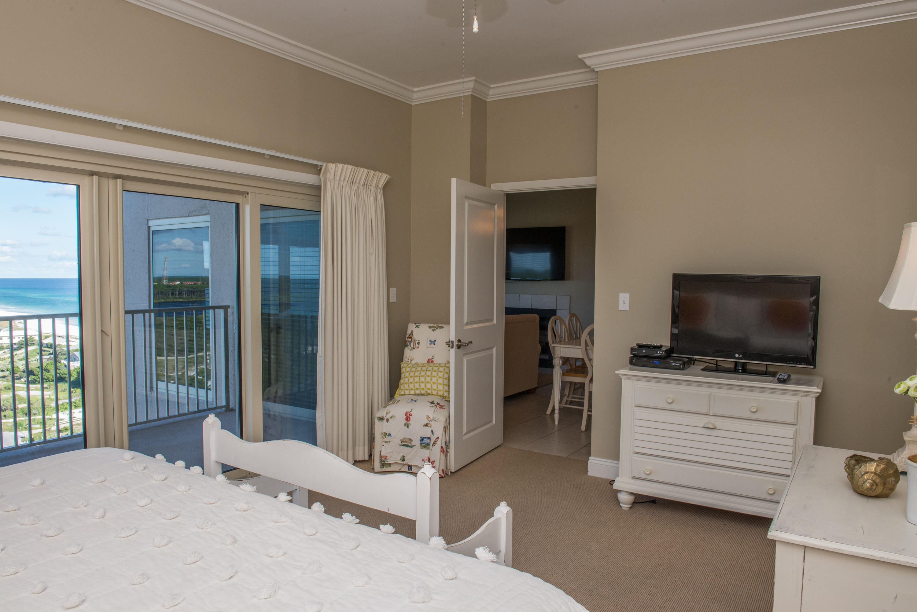 TOPS'L BEACH MANOR - Residential