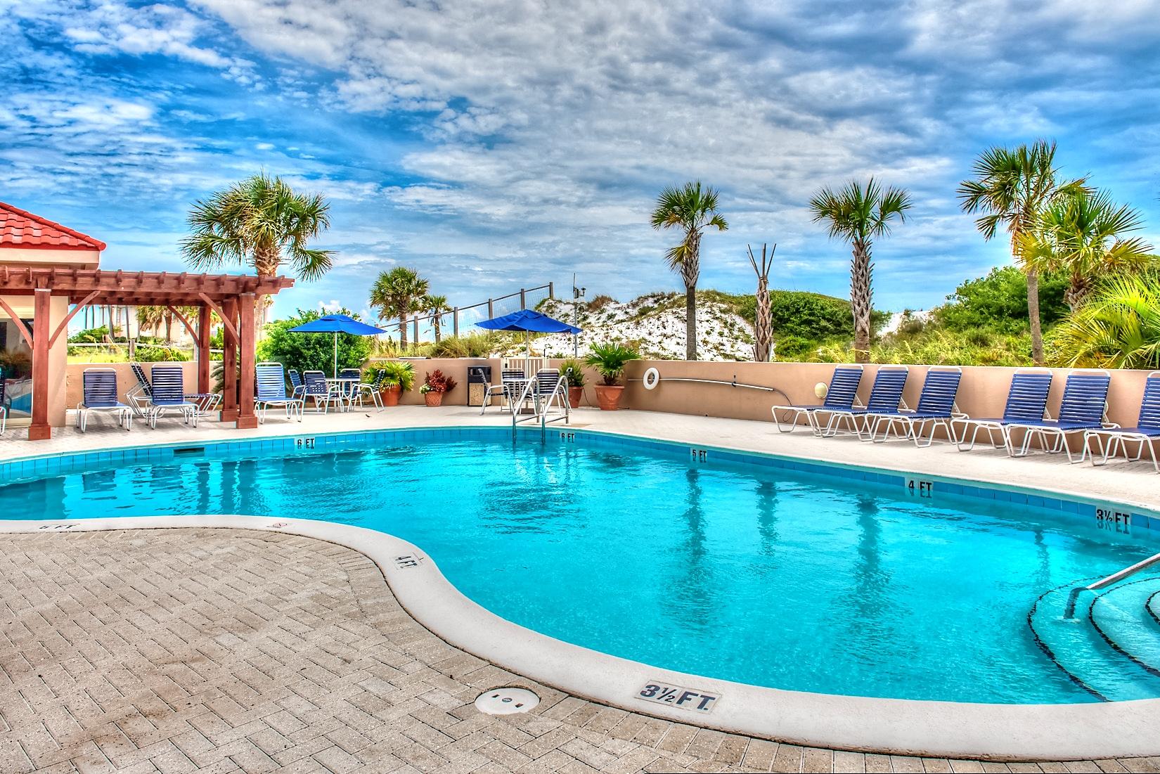 TOPS'L BEACH MANOR - Residential