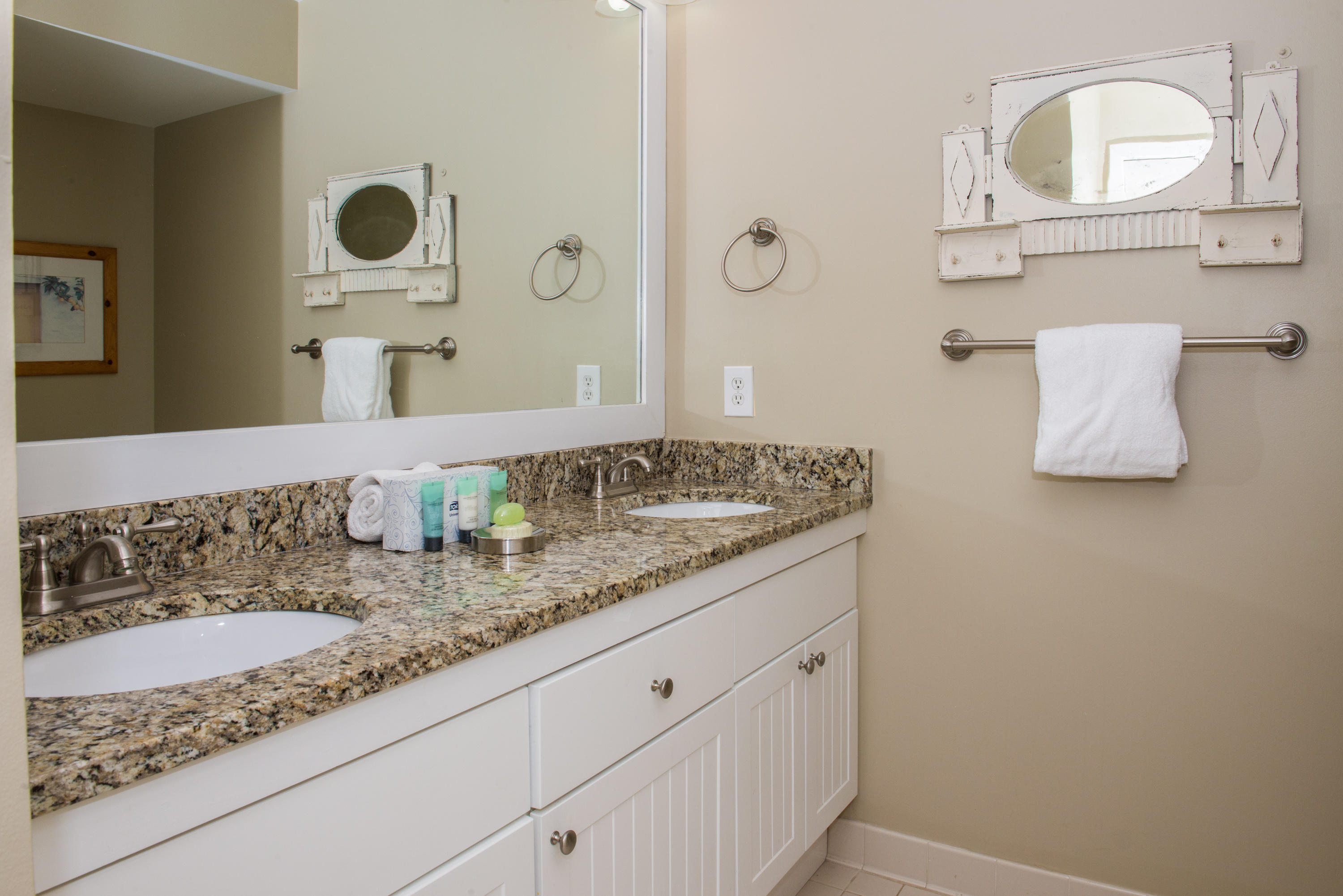 TOPS'L BEACH MANOR - Residential