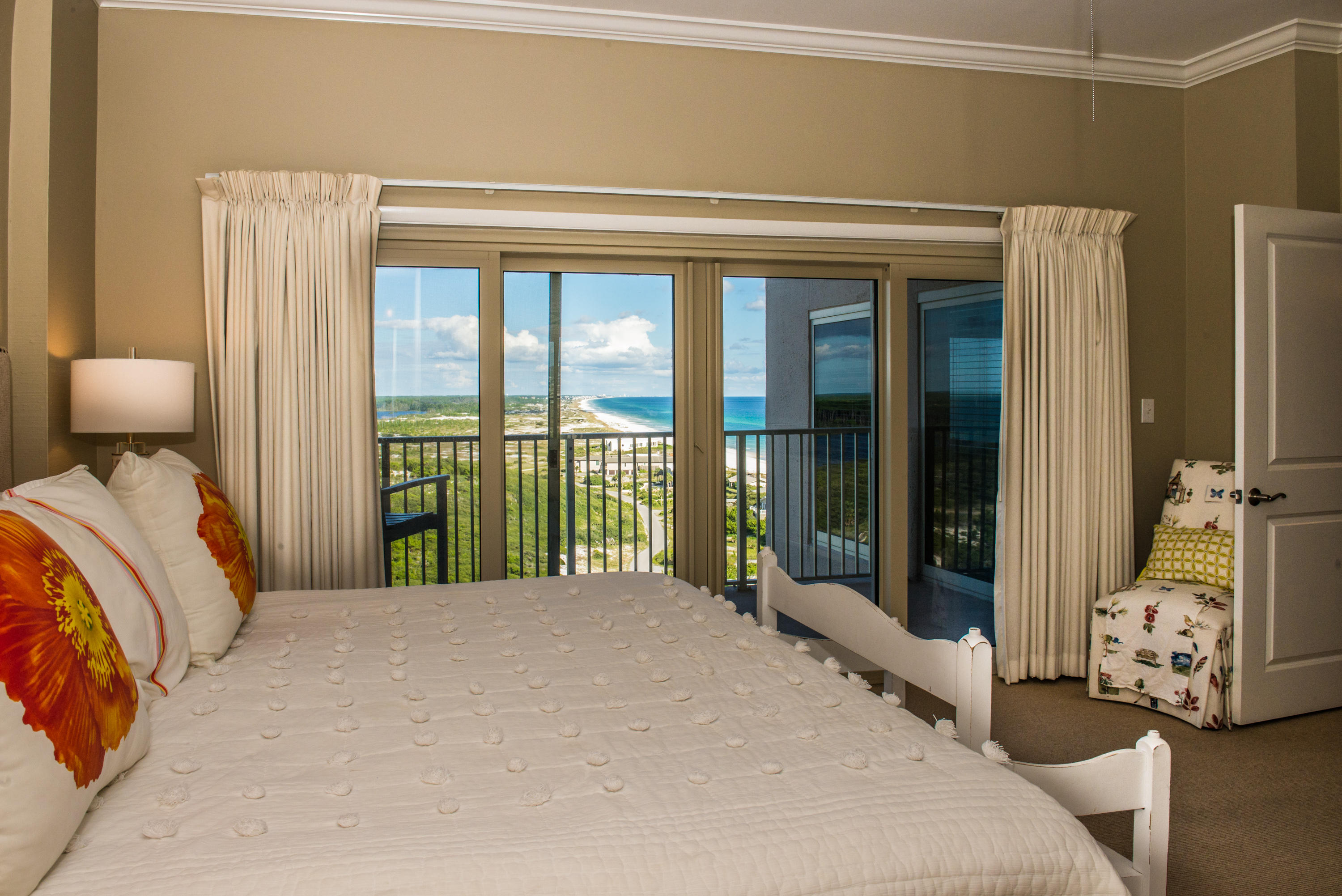 TOPS'L BEACH MANOR - Residential