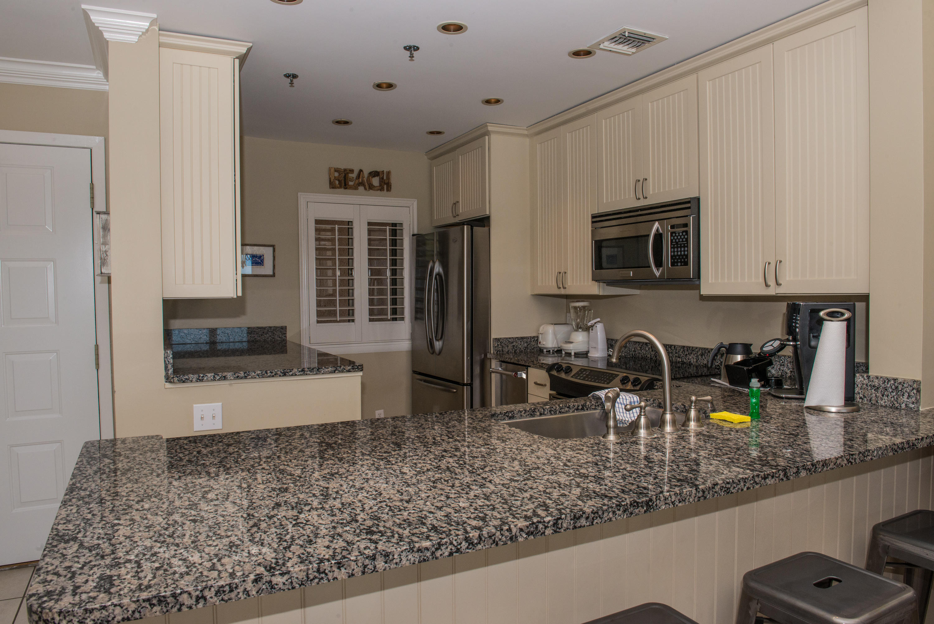 TOPS'L BEACH MANOR - Residential