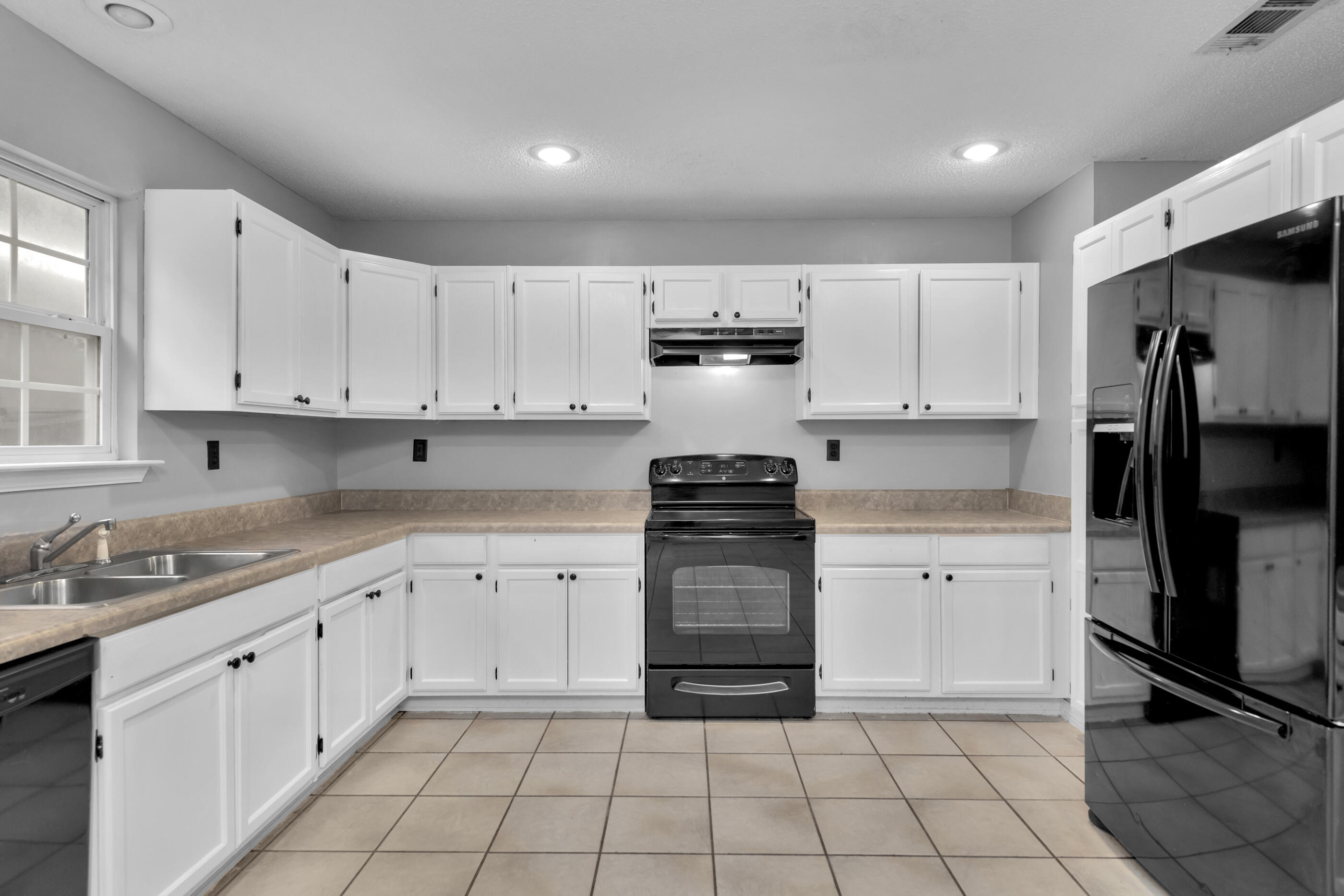 WINDING CREEK ESTATES PH 1 - Residential