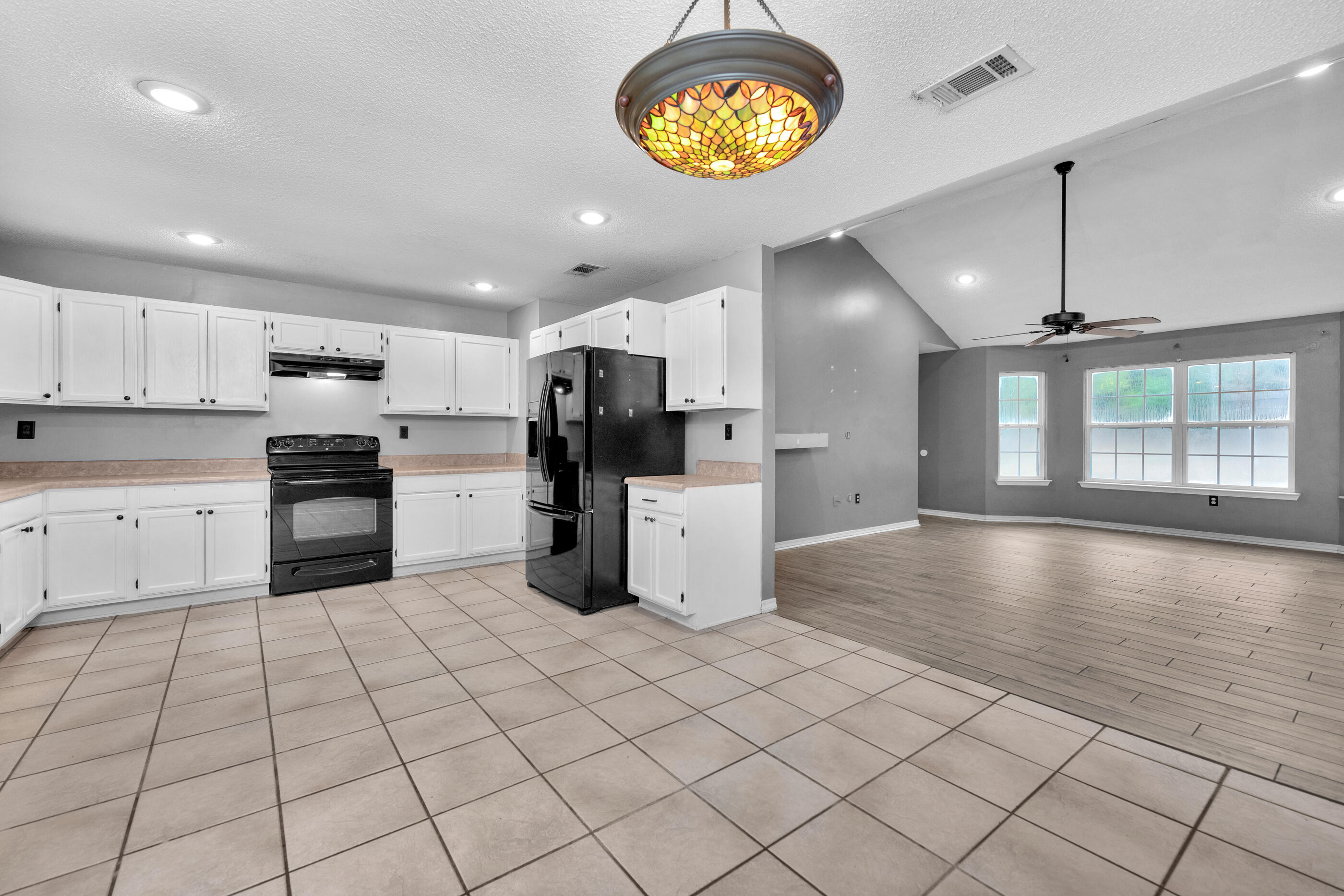 WINDING CREEK ESTATES PH 1 - Residential