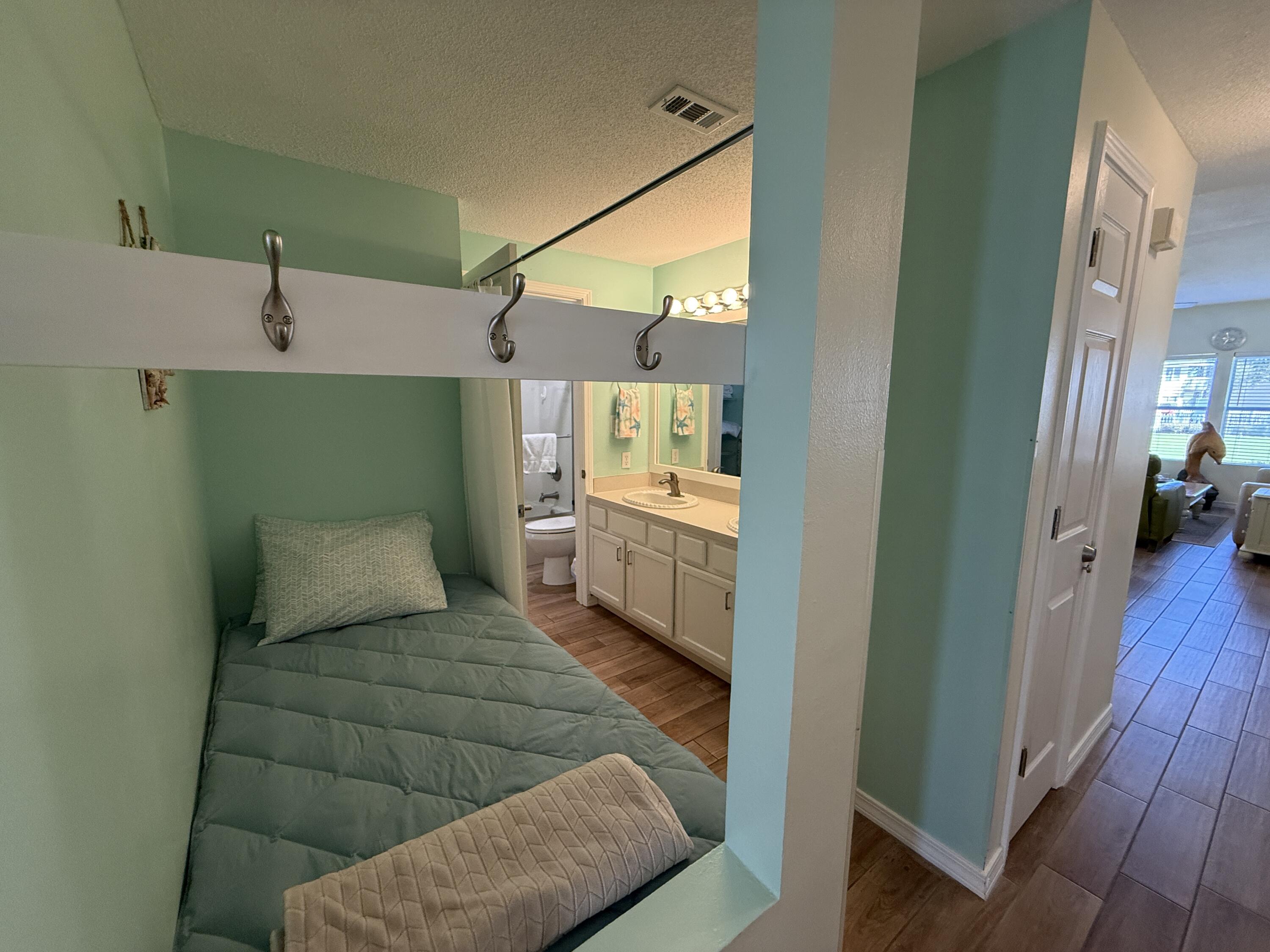 SANDPIPER COVE - Residential