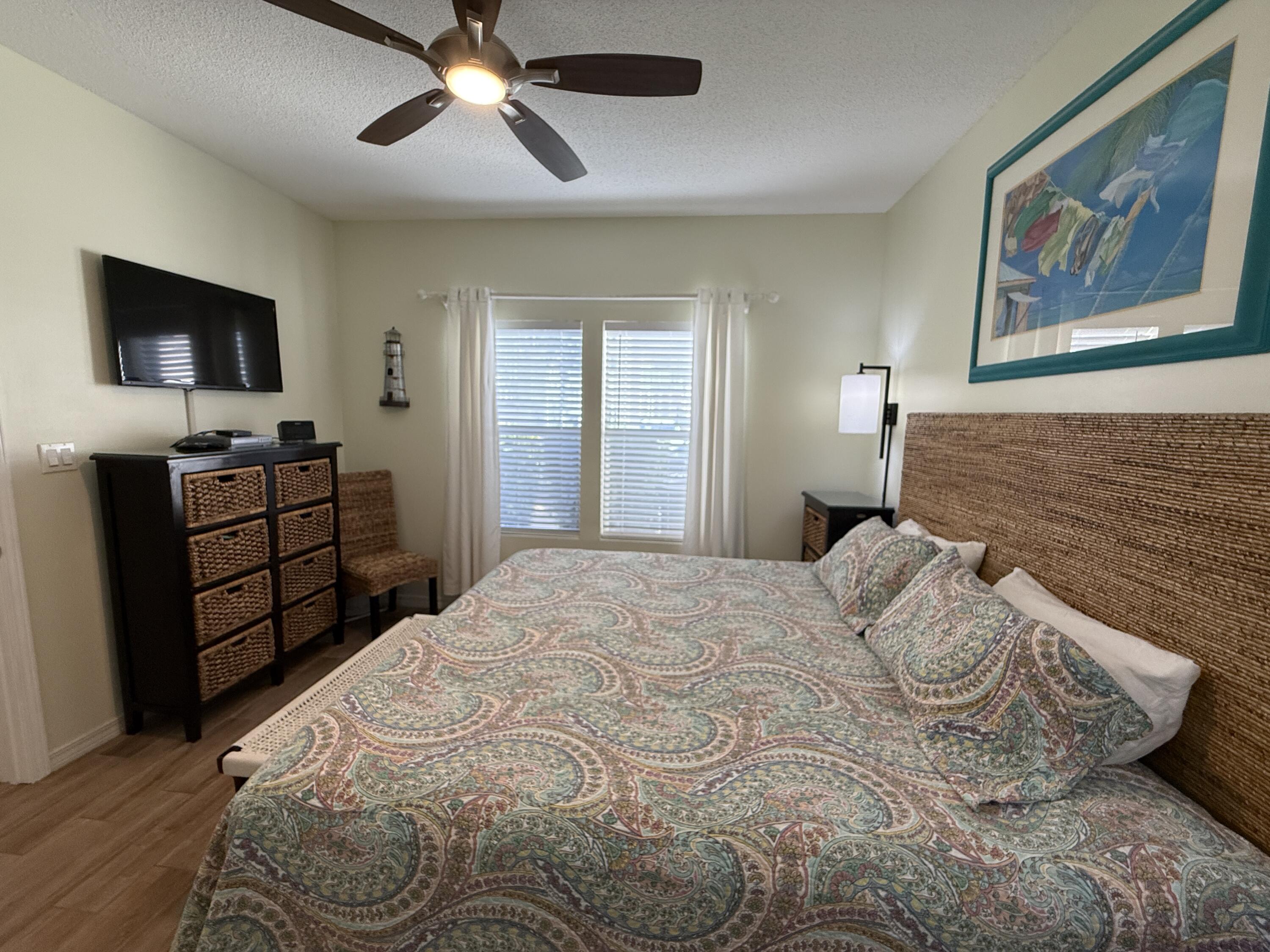 SANDPIPER COVE - Residential