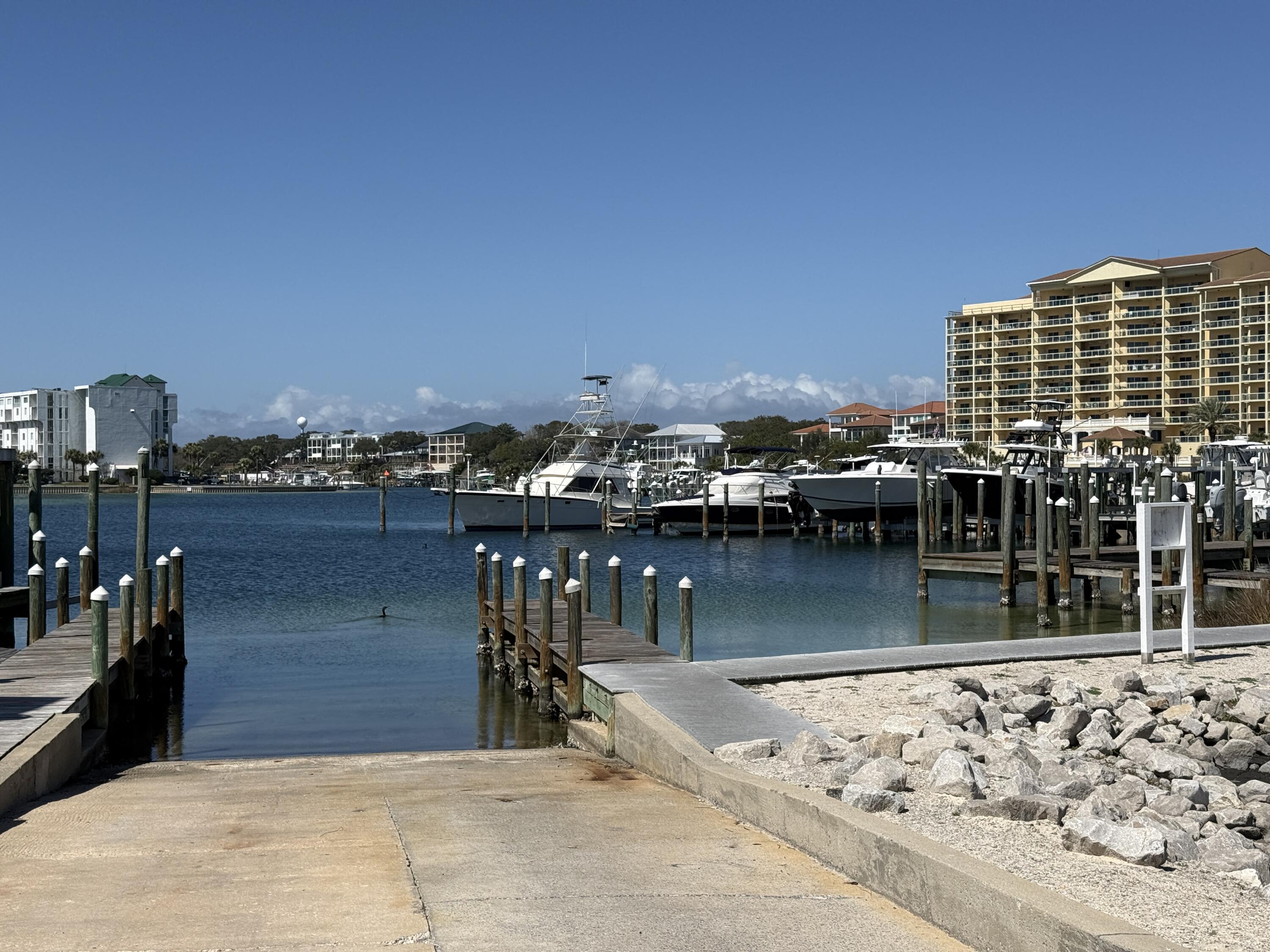 SANDPIPER COVE - Residential