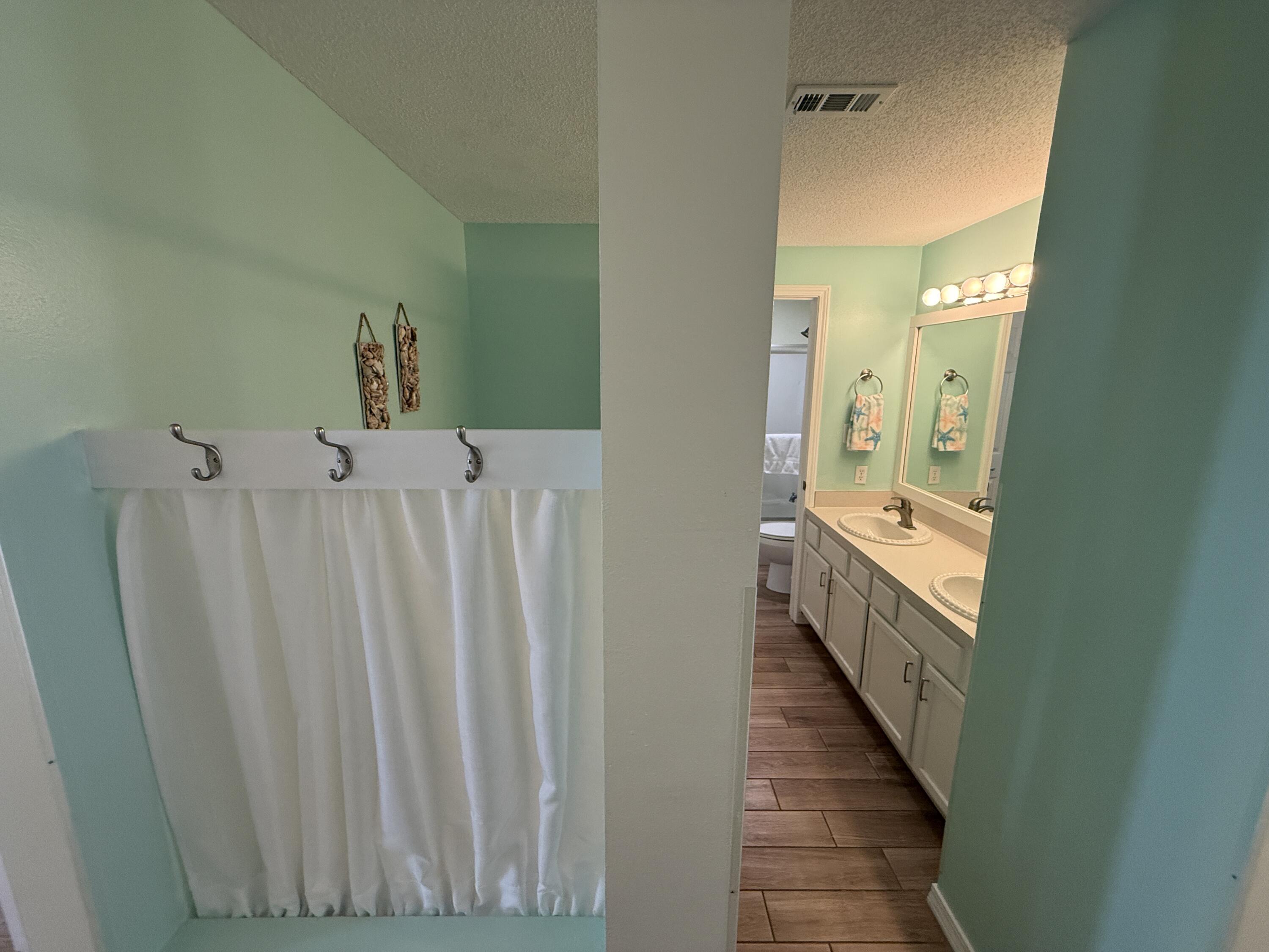 SANDPIPER COVE - Residential