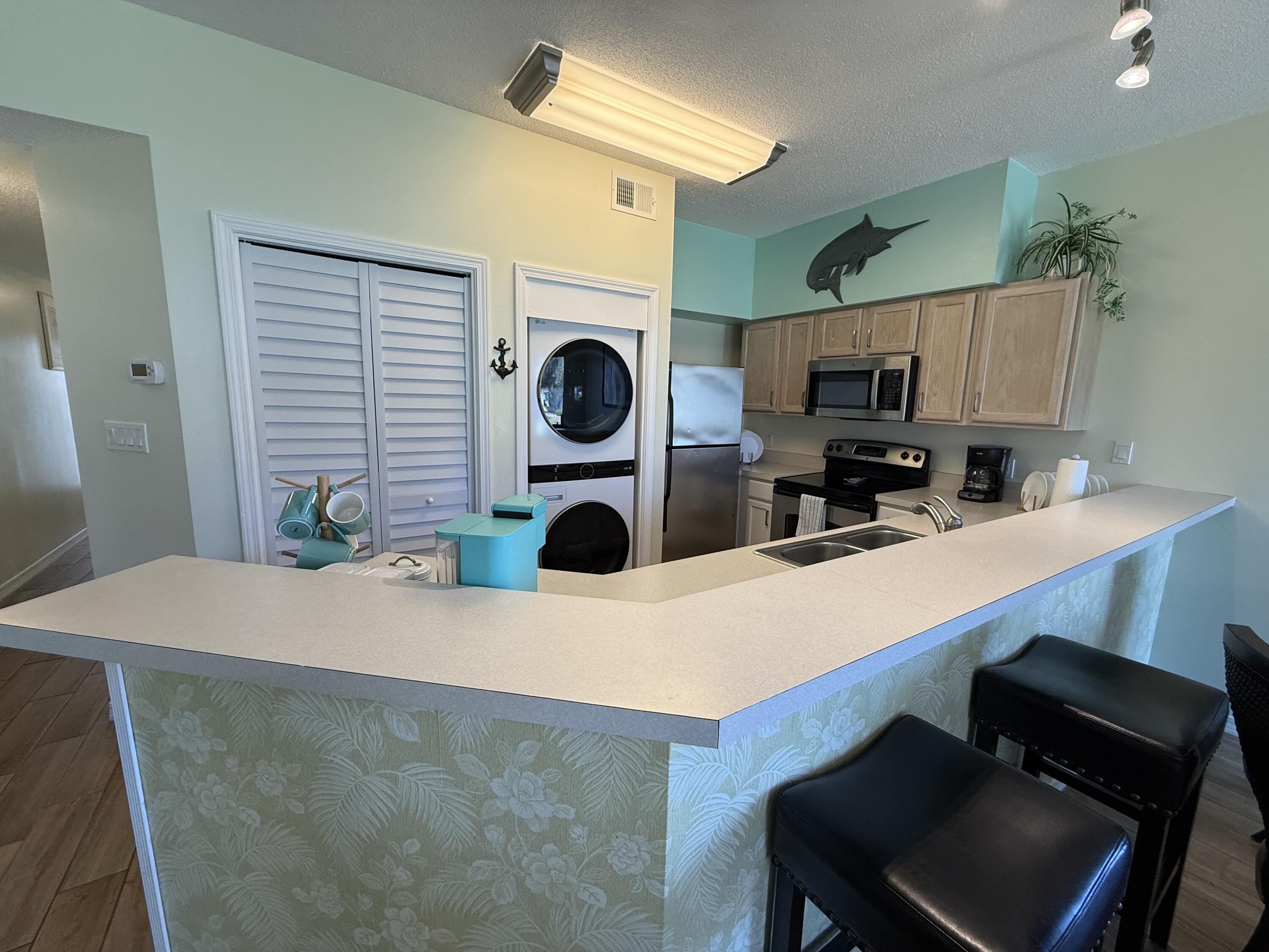 SANDPIPER COVE - Residential