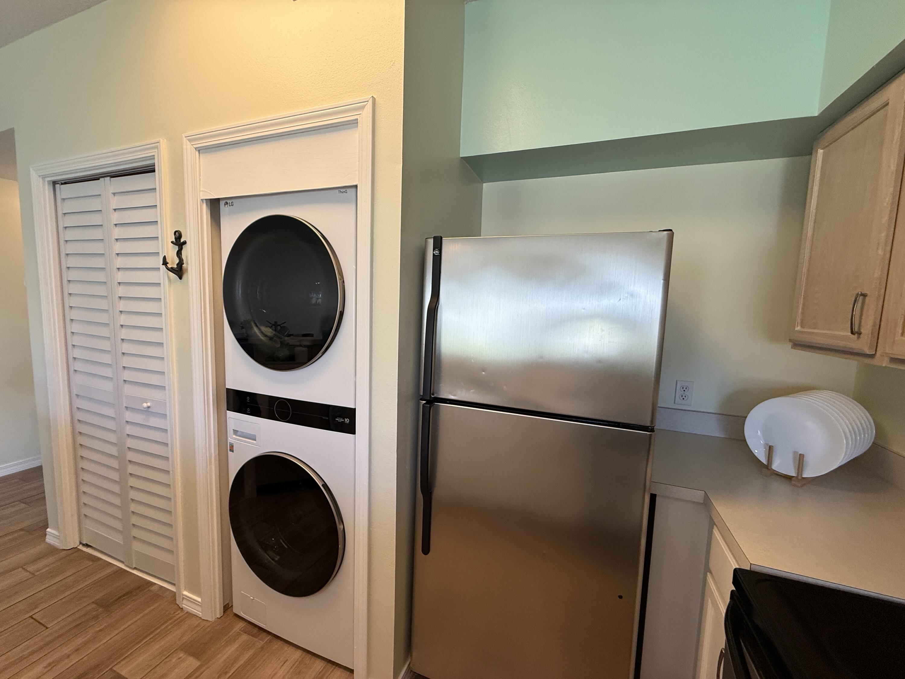 SANDPIPER COVE - Residential