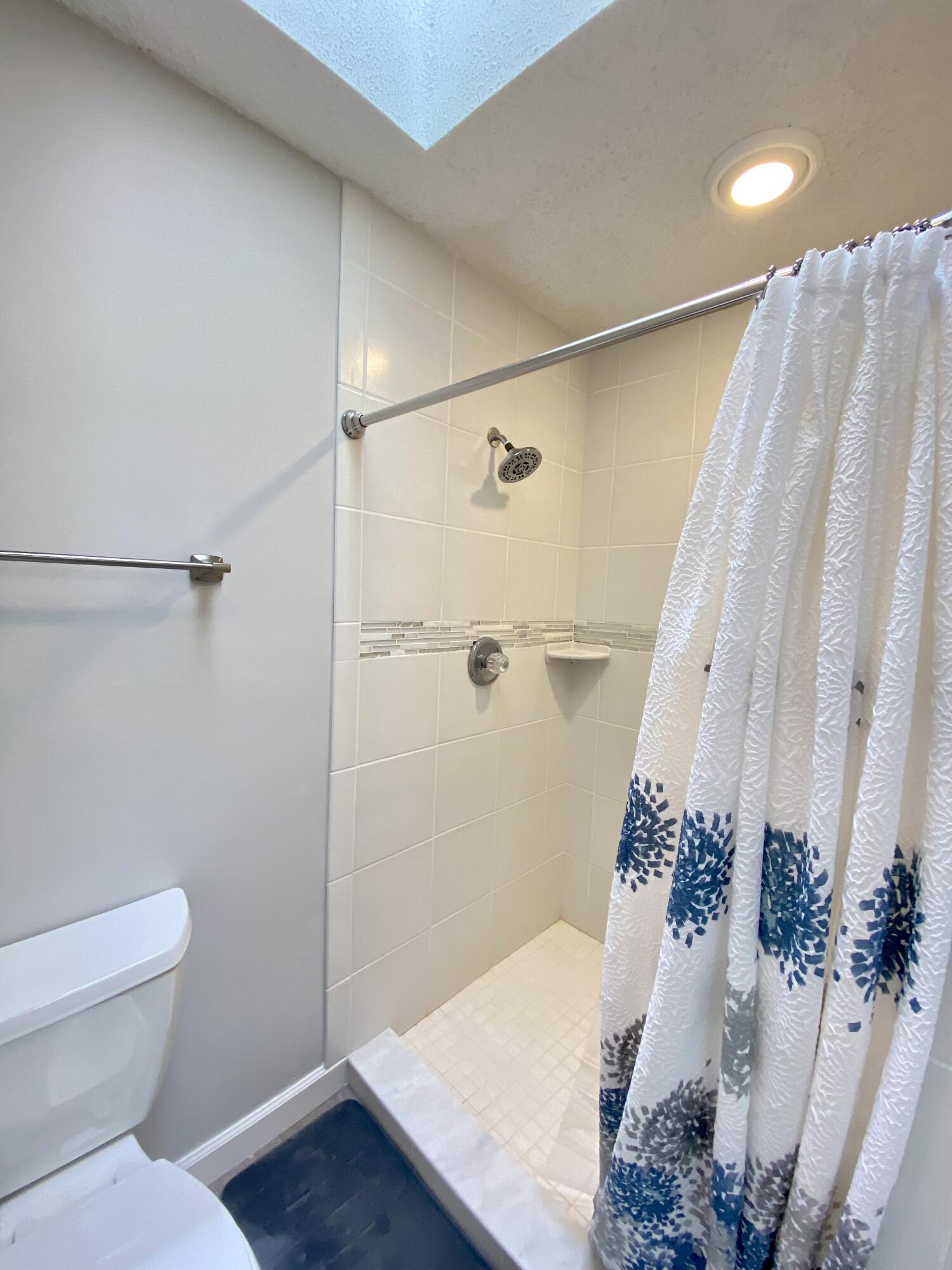 GLENEAGLES GREEN BLUEWATER BAY - Residential Lease