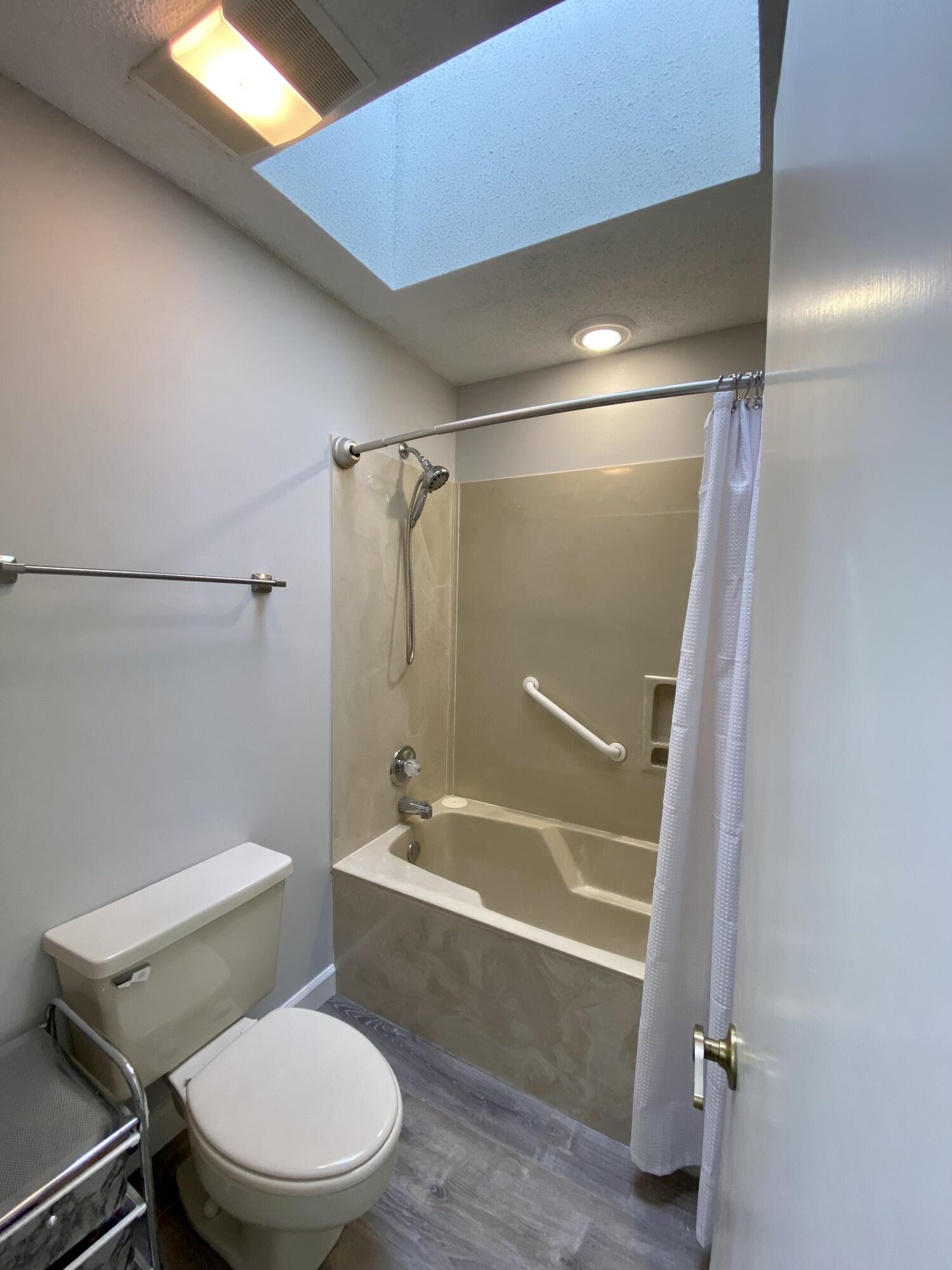 GLENEAGLES GREEN BLUEWATER BAY - Residential Lease