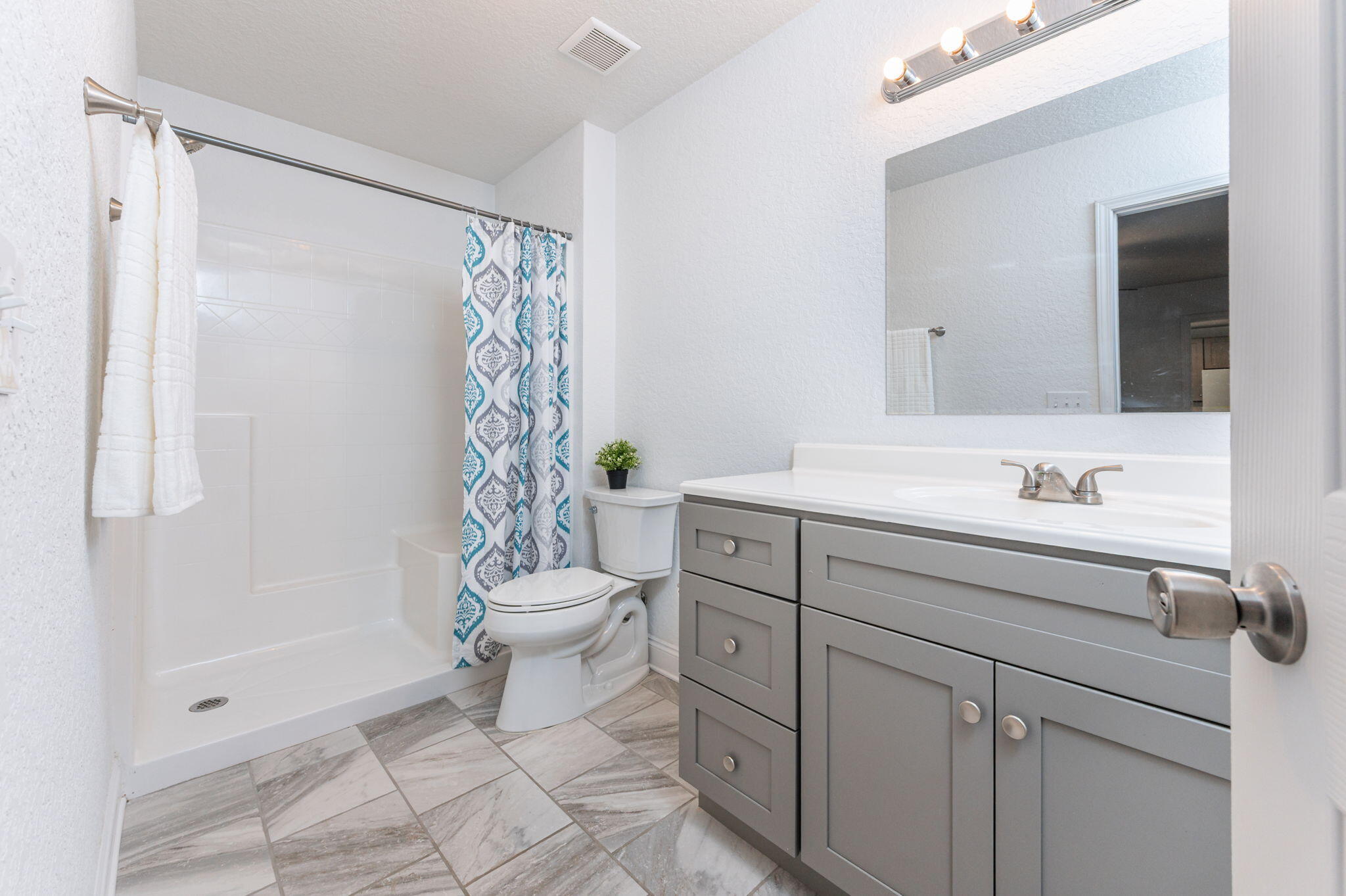 TRAILWOOD ESTATES - Residential