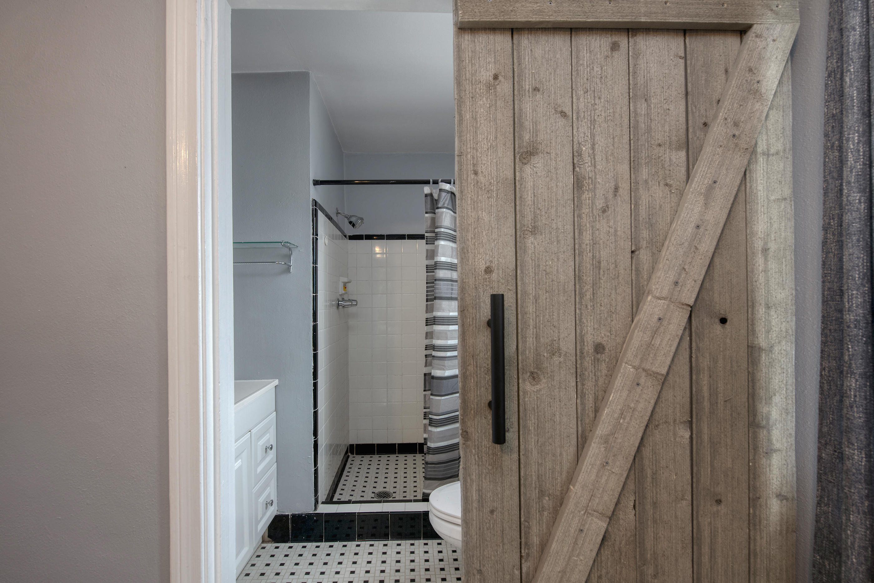 Elliotts Point 7th Addn - Residential