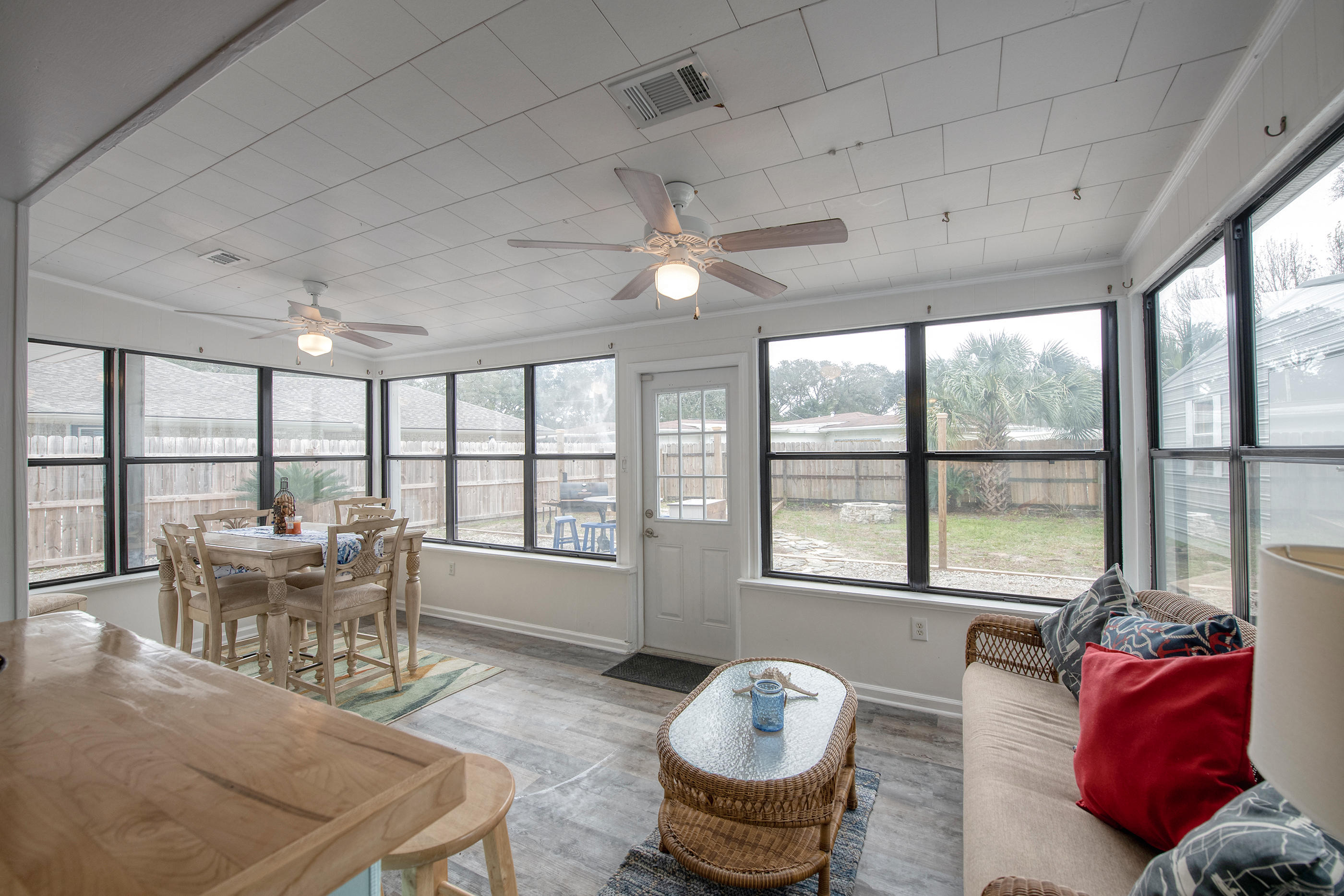 Elliotts Point 7th Addn - Residential