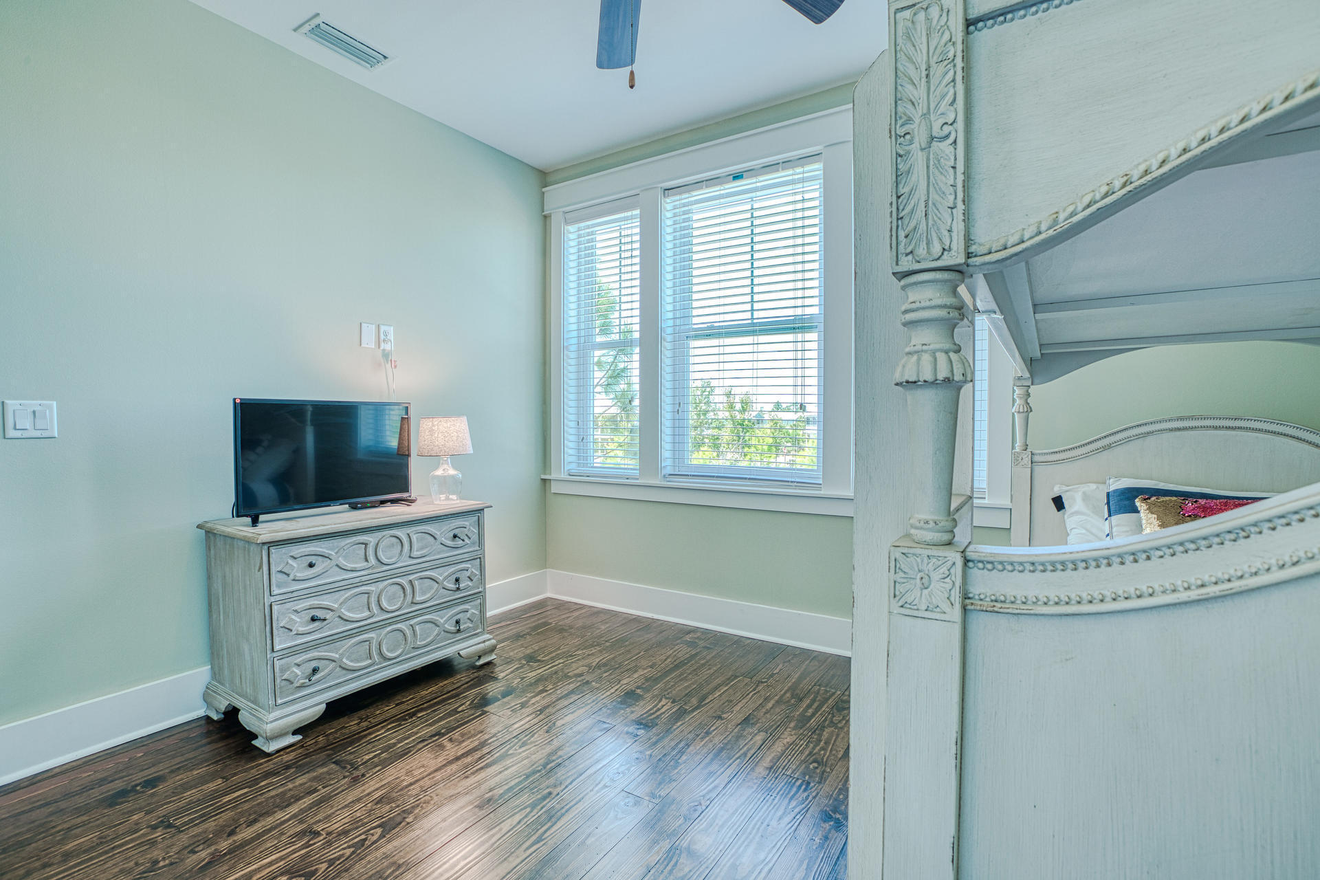 NATUREWALK AT SEAGROVE - Residential