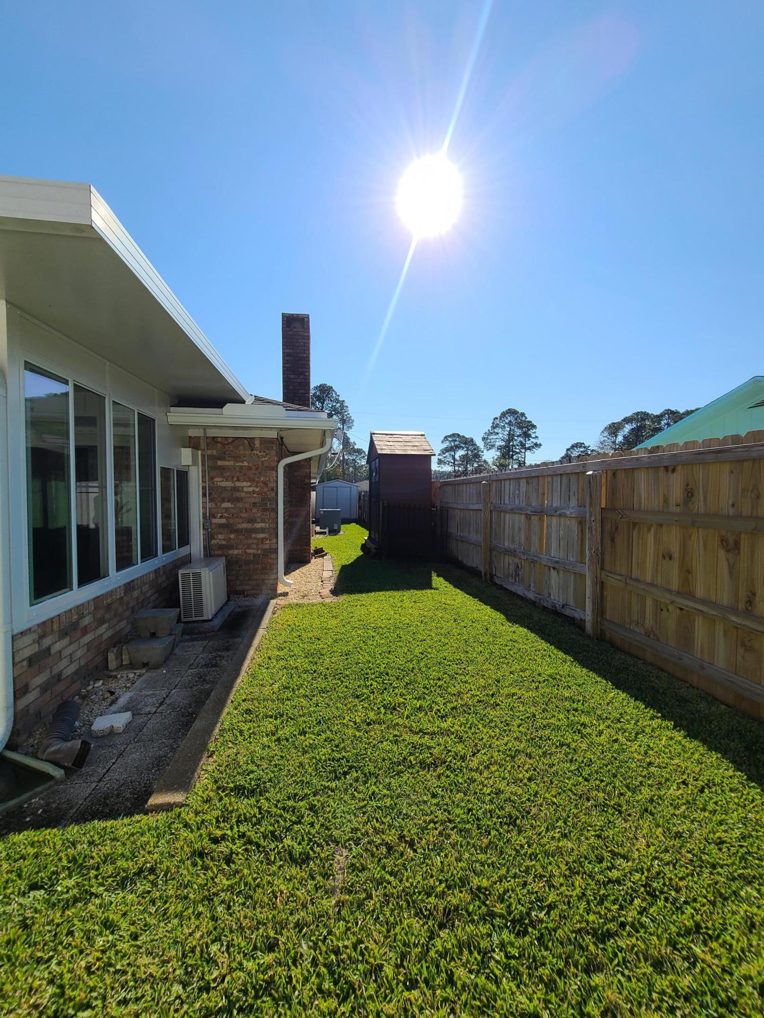 TANGLEWOOD S/D 1ST ADDN - Residential Lease