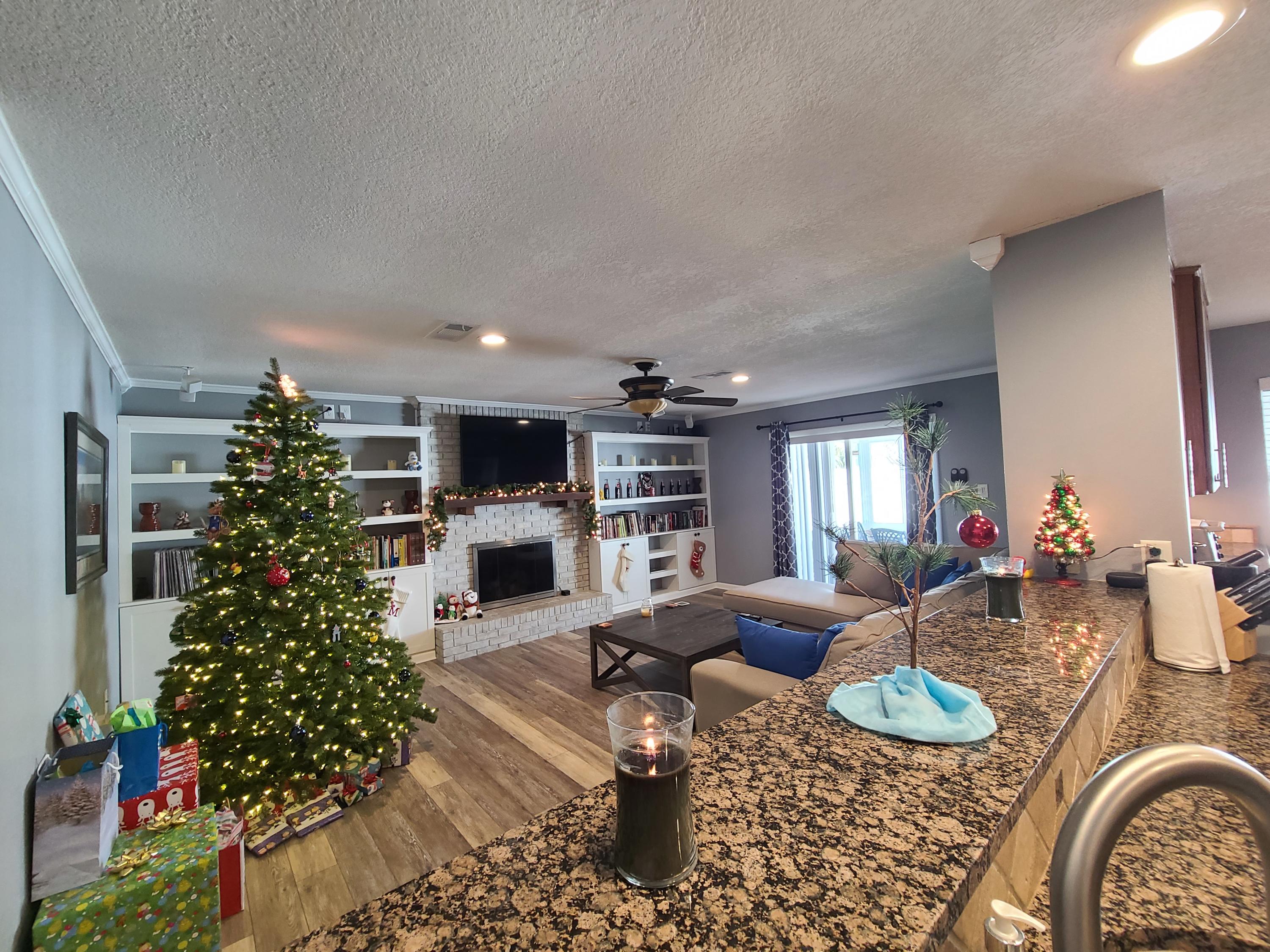 TANGLEWOOD S/D 1ST ADDN - Residential Lease