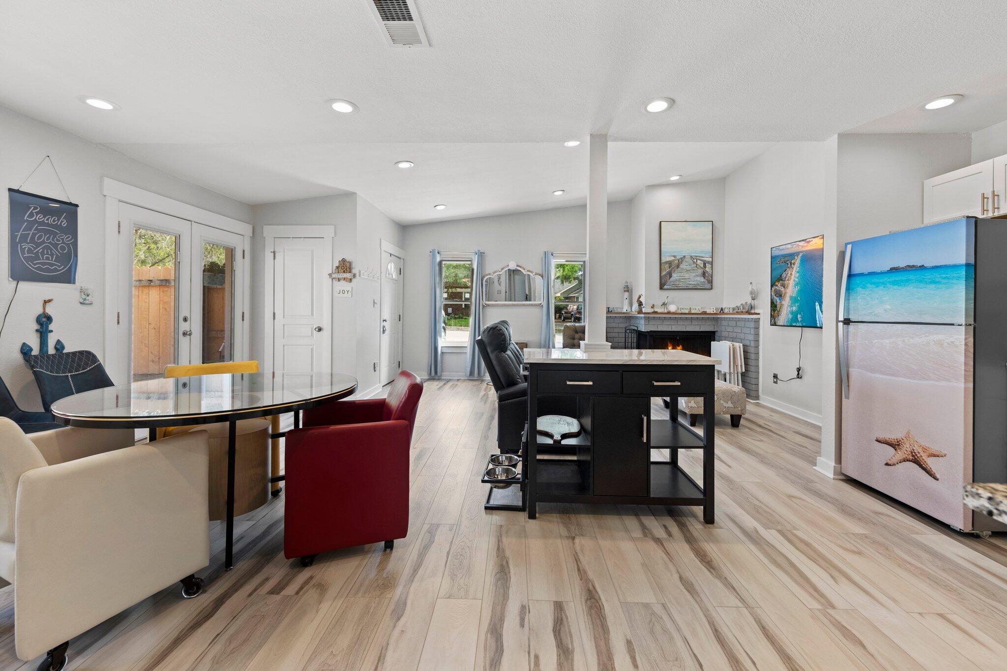 SANDPIPER VILLAGE - Residential