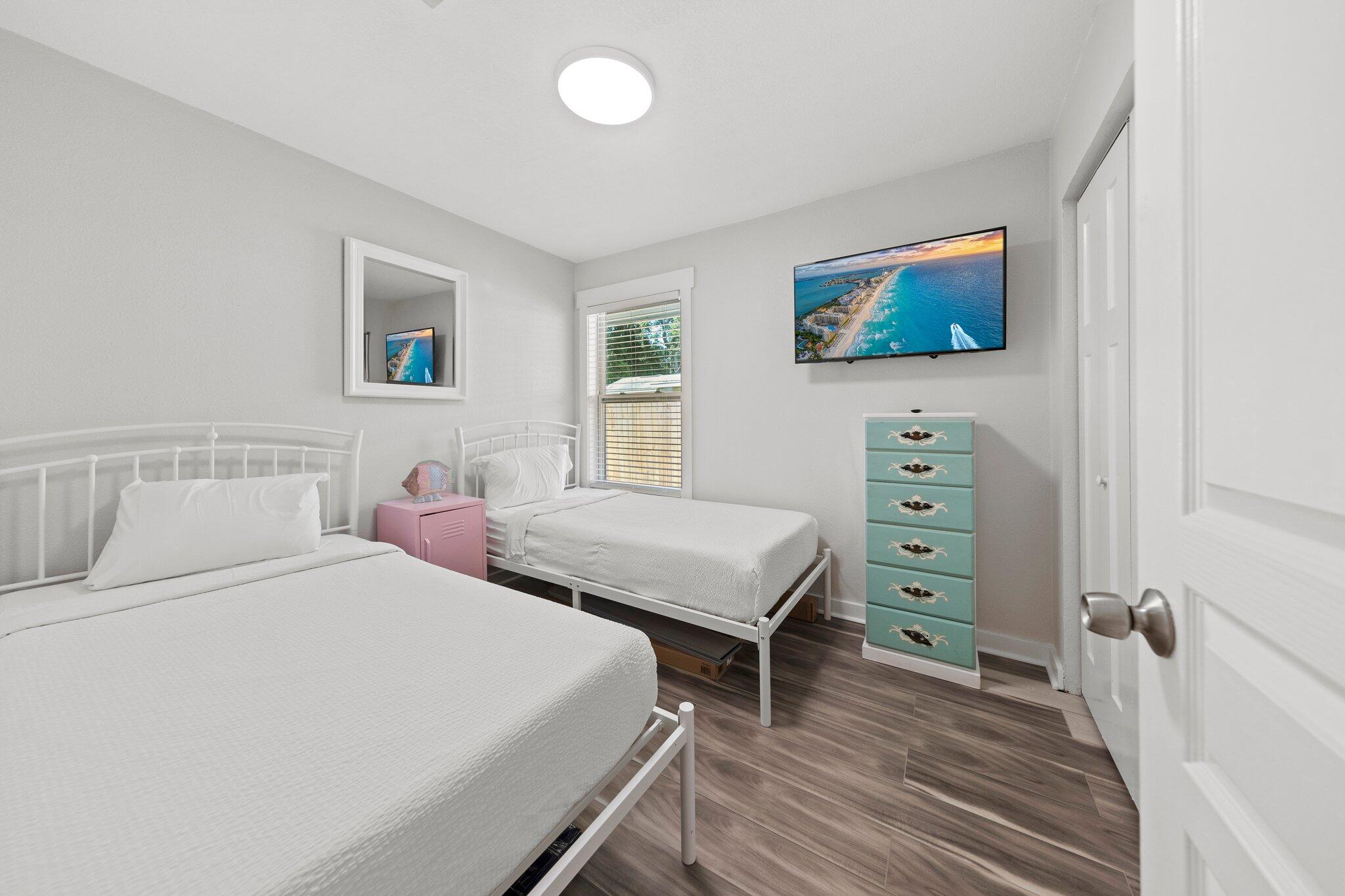 SANDPIPER VILLAGE - Residential