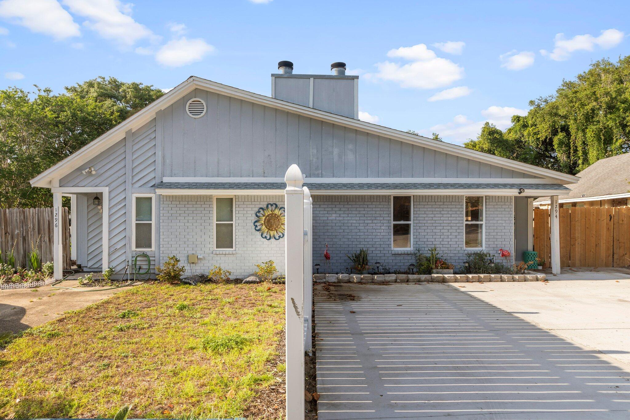 SANDPIPER VILLAGE - Residential