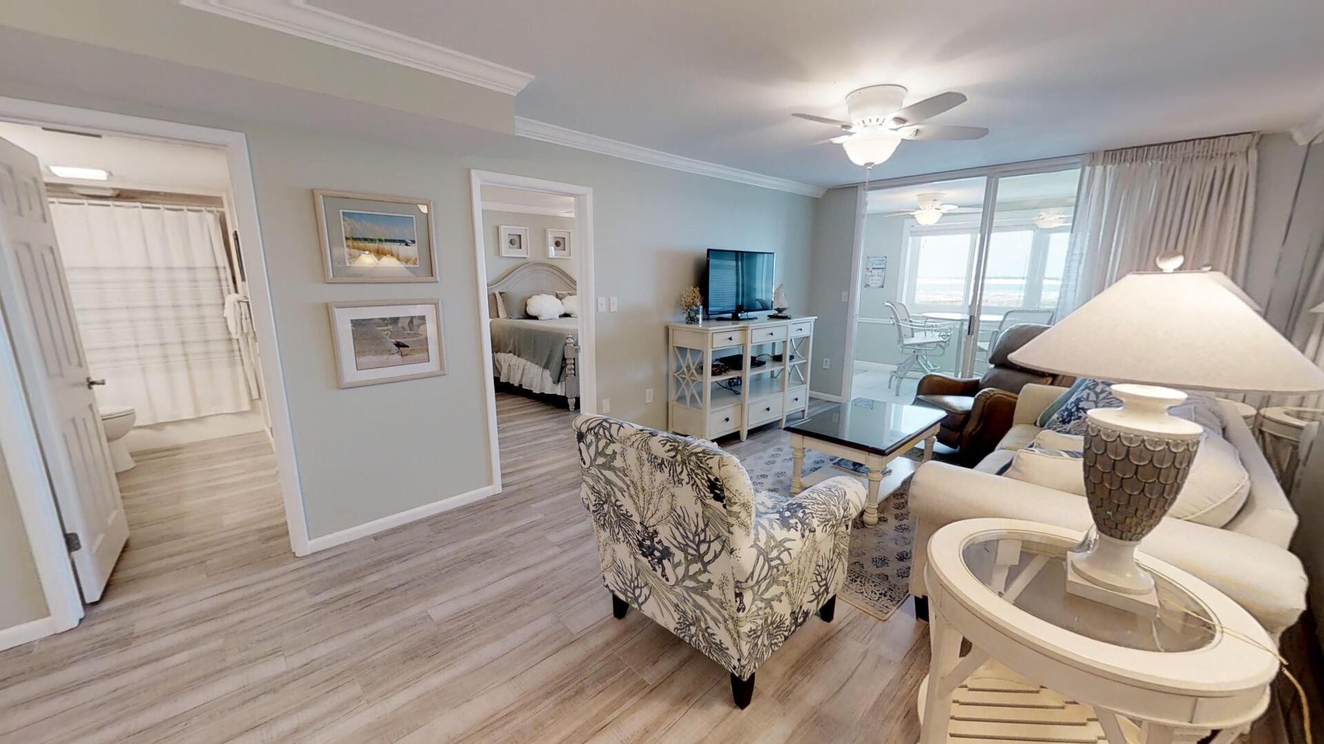 Jetty East Condominium - Residential