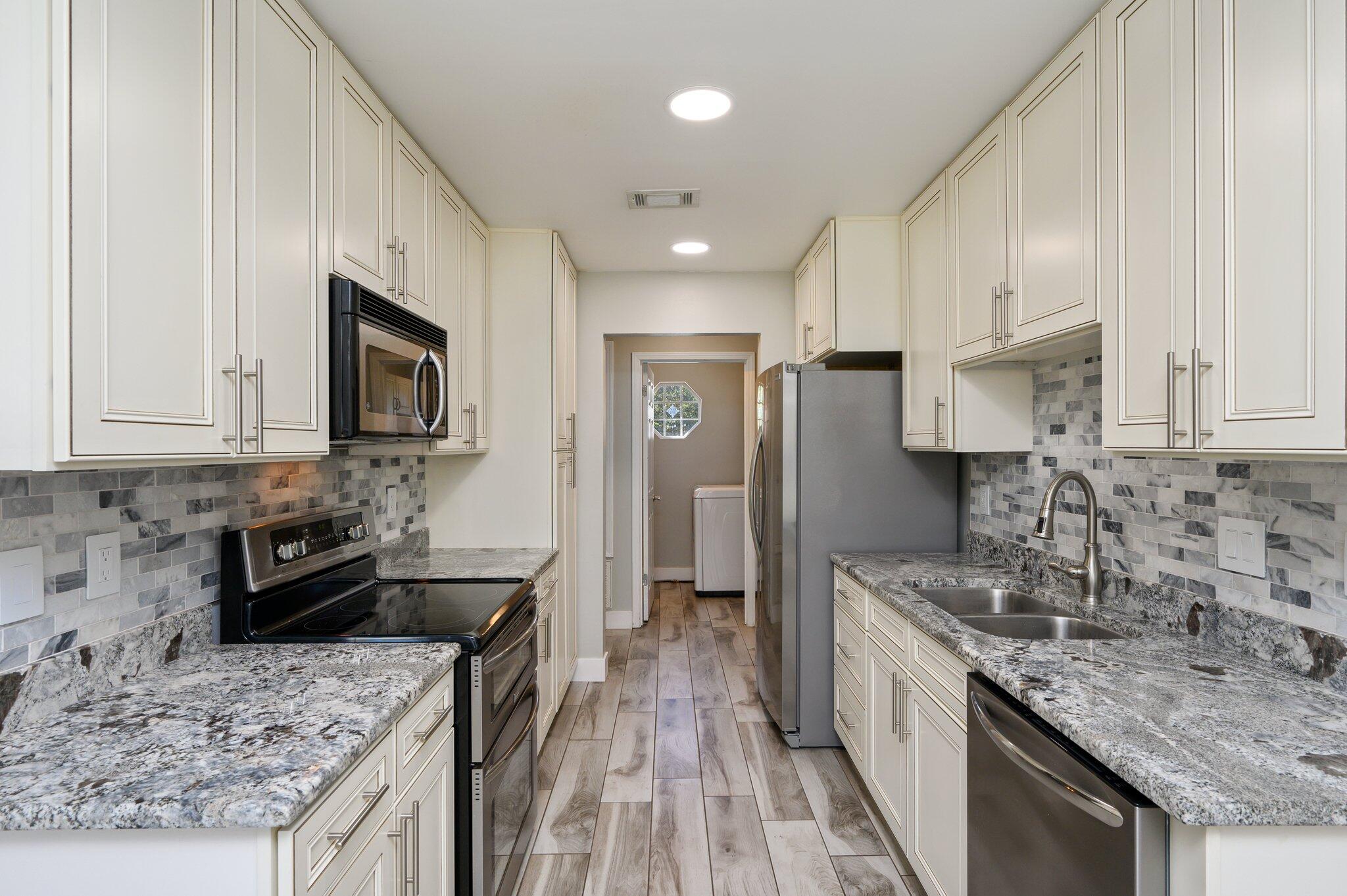 COUNTRYVIEW ESTATES - Residential