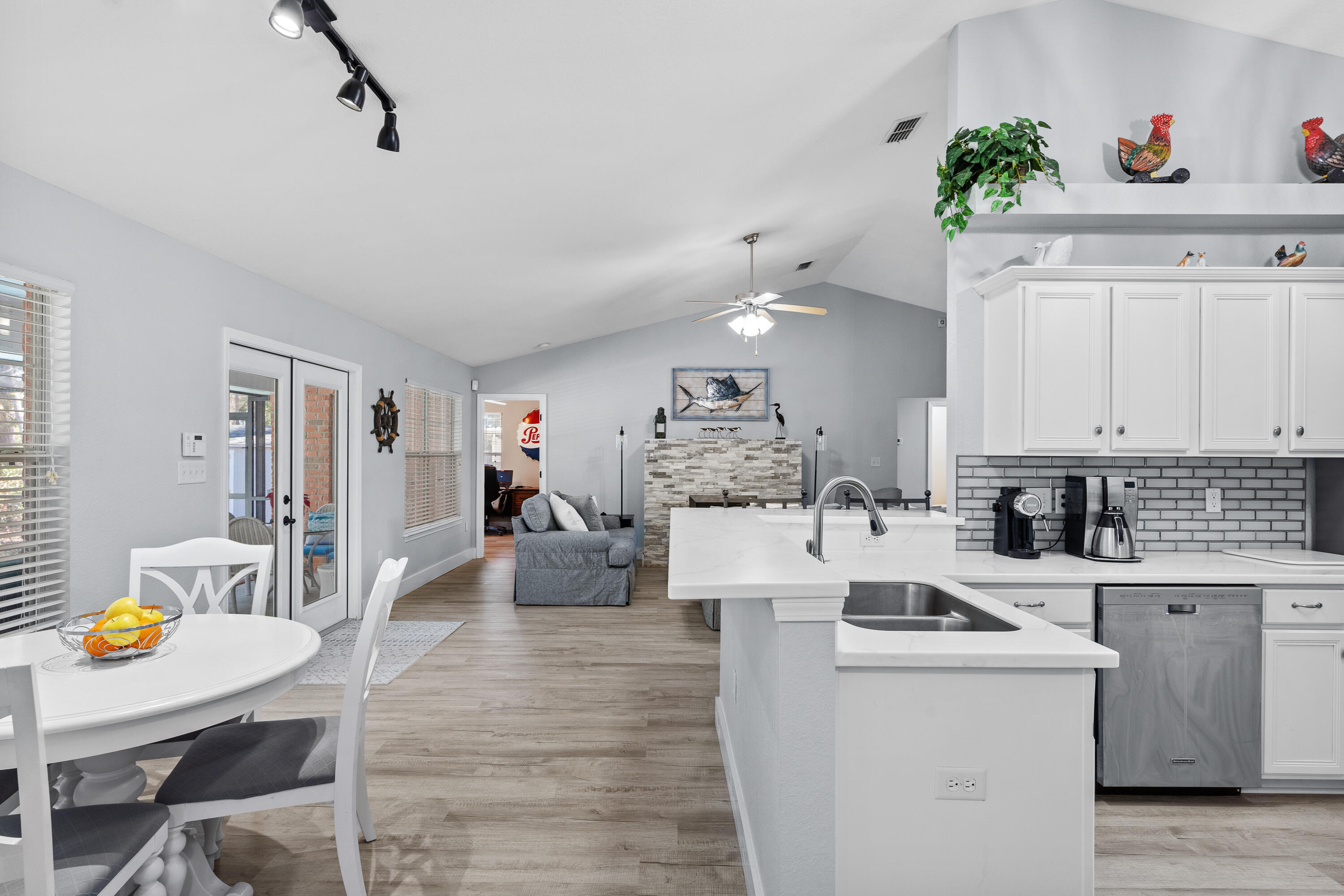 DRIFTWOOD ESTATES - Residential