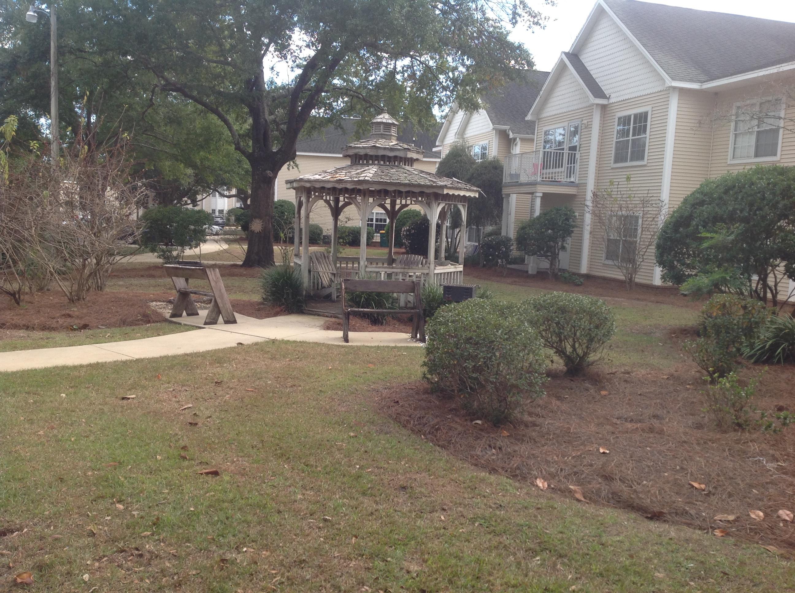 THE OAKS AT NICEVILLE - Residential