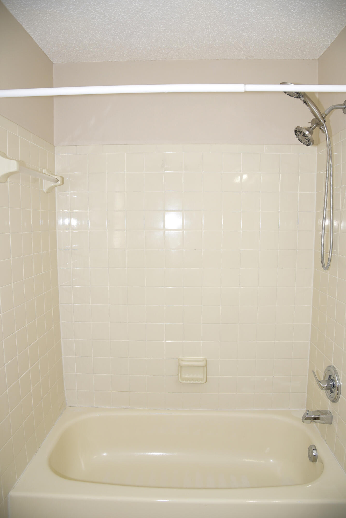 BLUE PINE VILLAGE AMENDED - Residential Lease